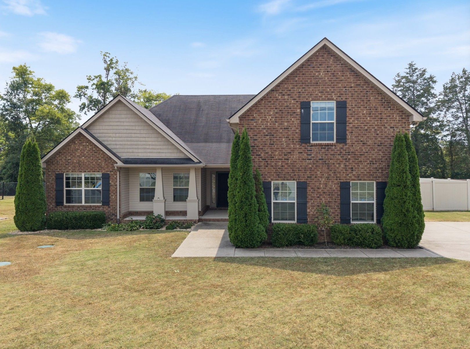 1313 Round Rock Dr