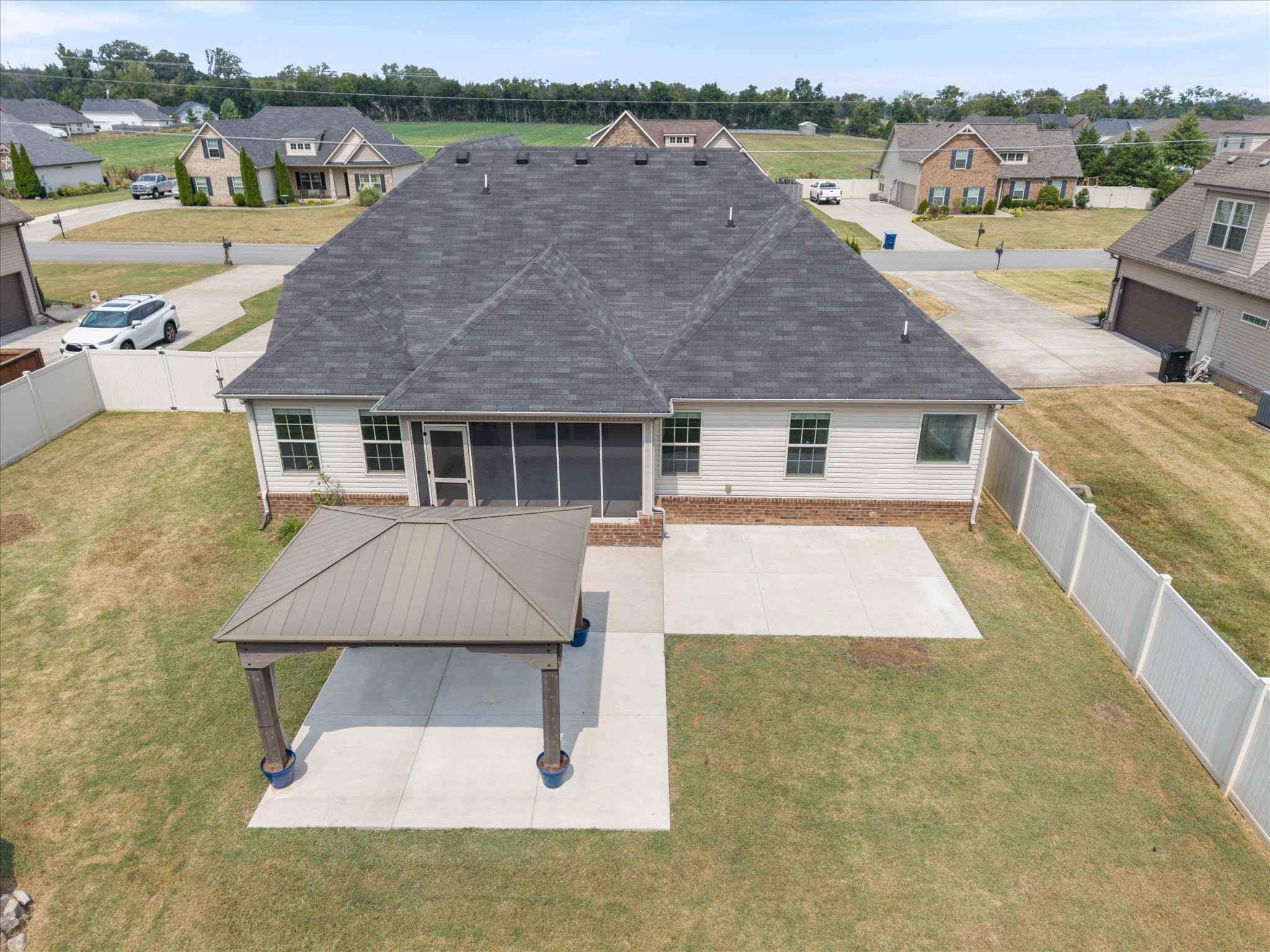 1313 Round Rock Dr