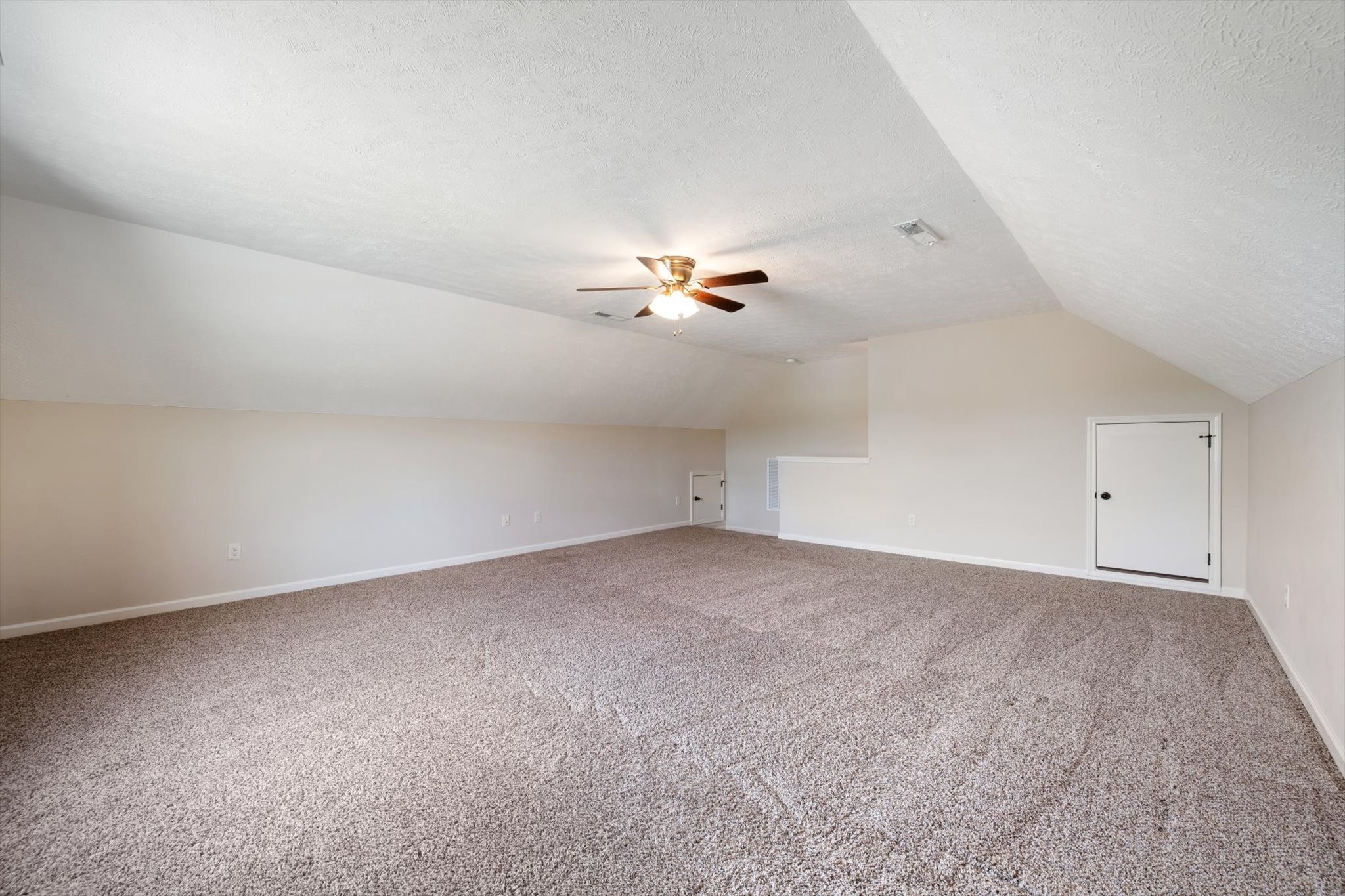 1313 Round Rock Dr