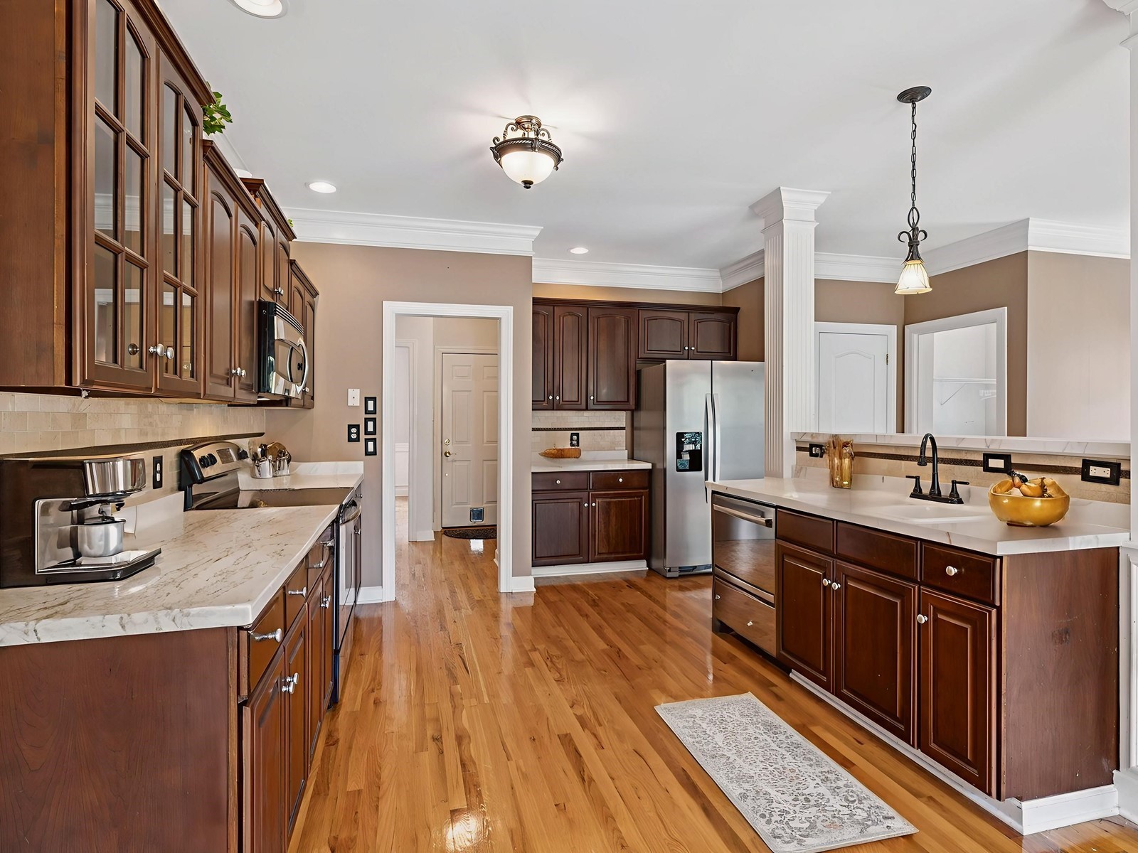 1913 Baskinbrook Court