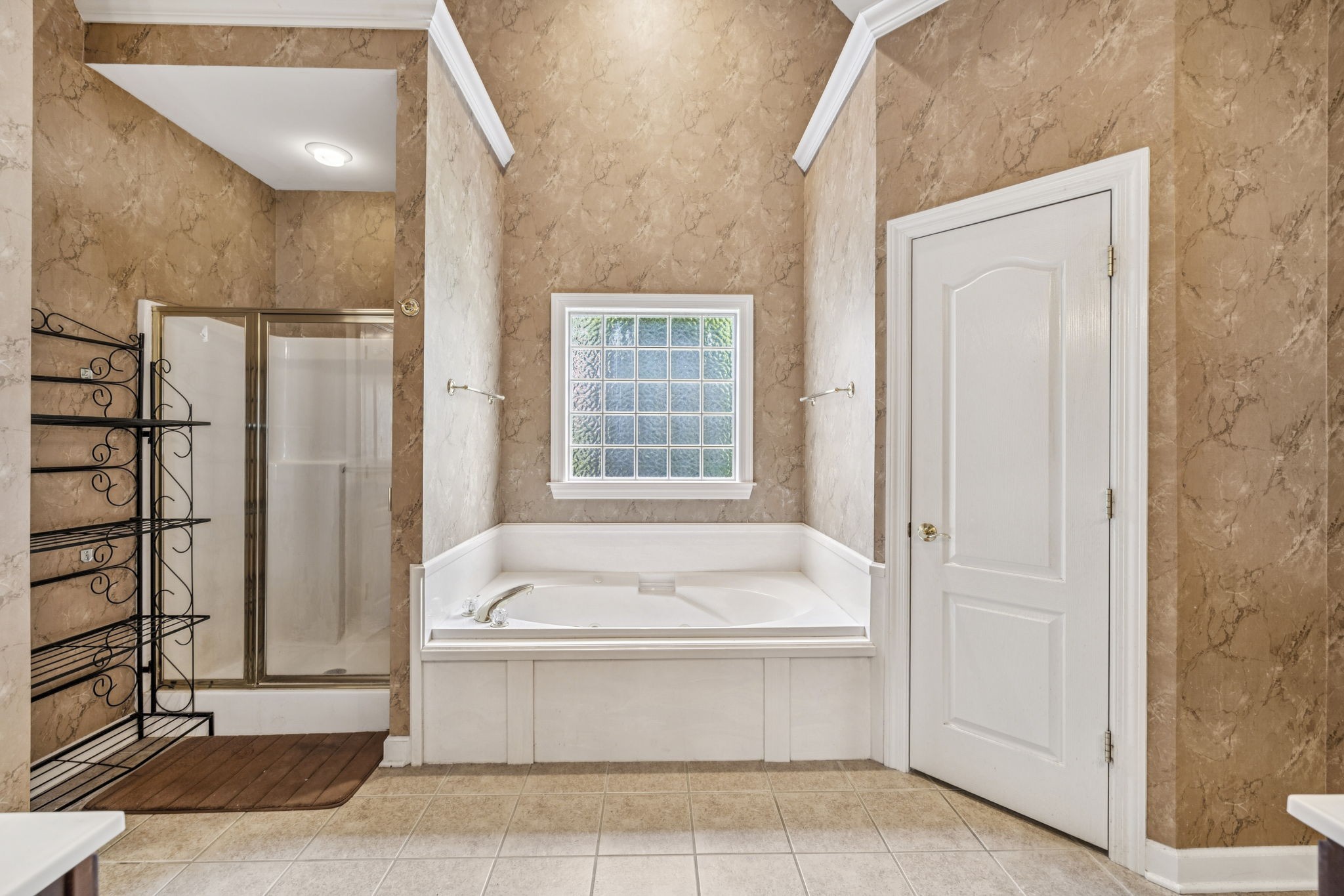 1913 Baskinbrook Court