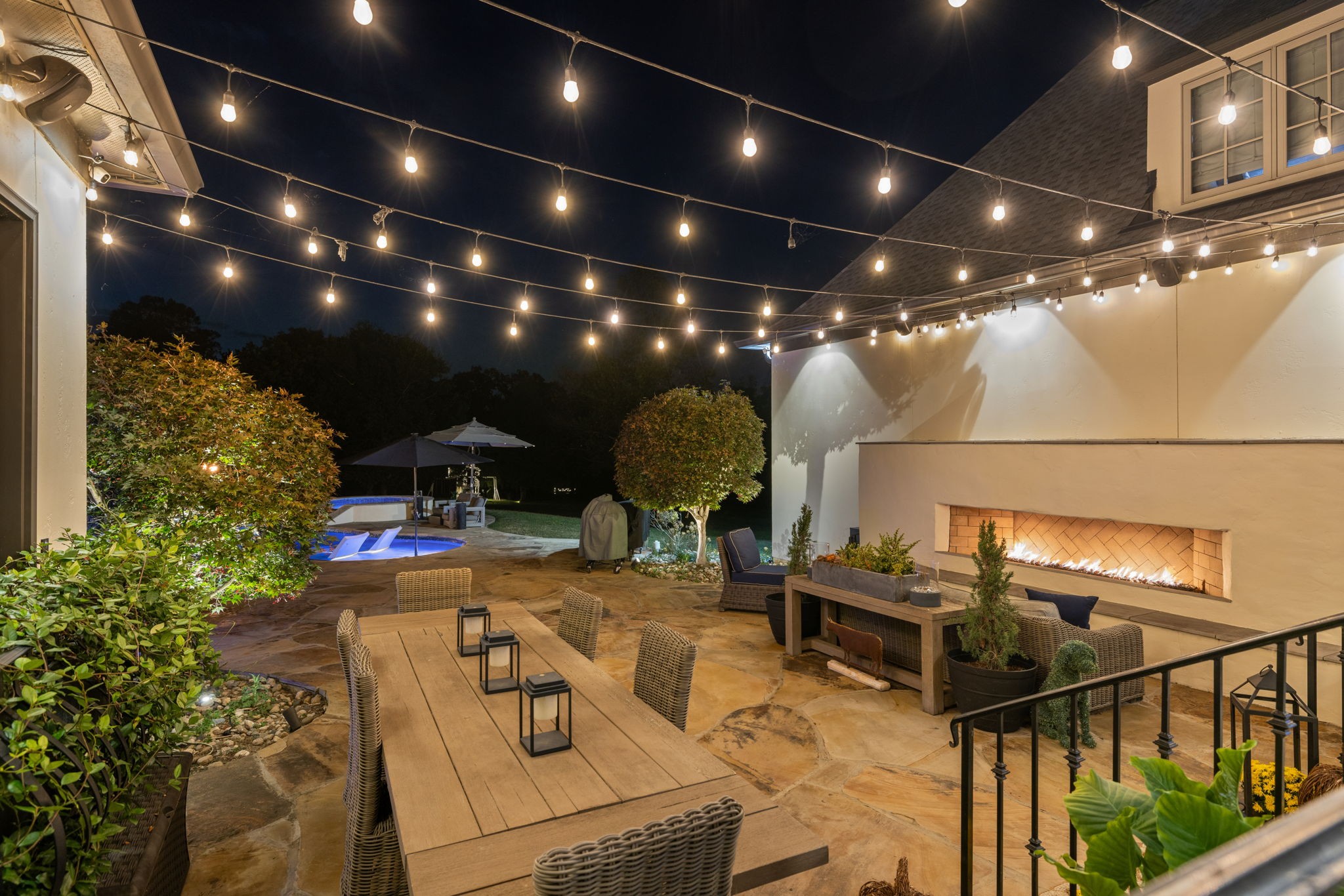5521 Hawks Landing Dr