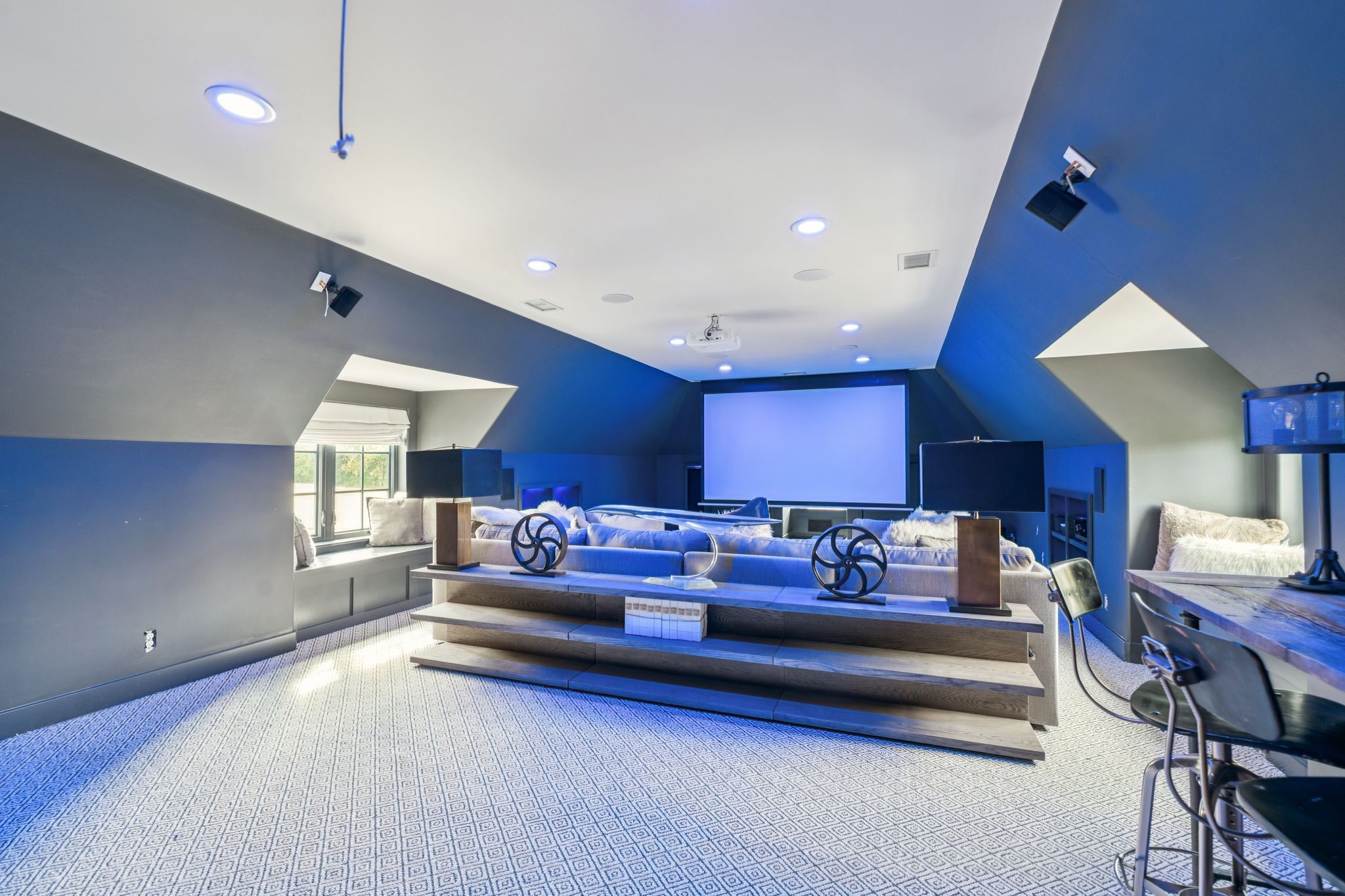 5521 Hawks Landing Dr