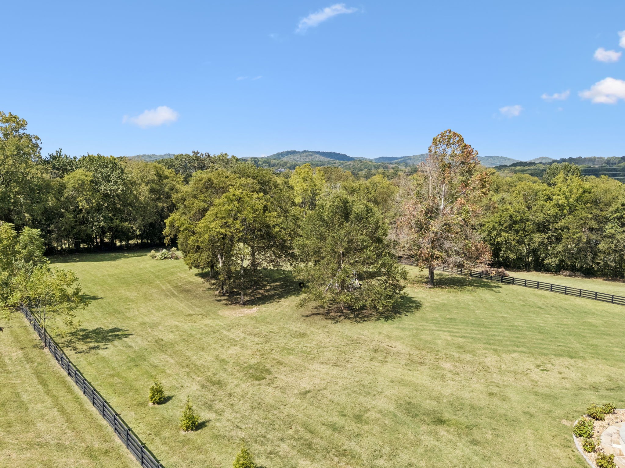 5521 Hawks Landing Dr