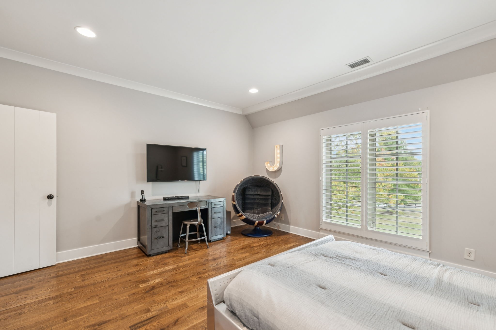 5521 Hawks Landing Dr