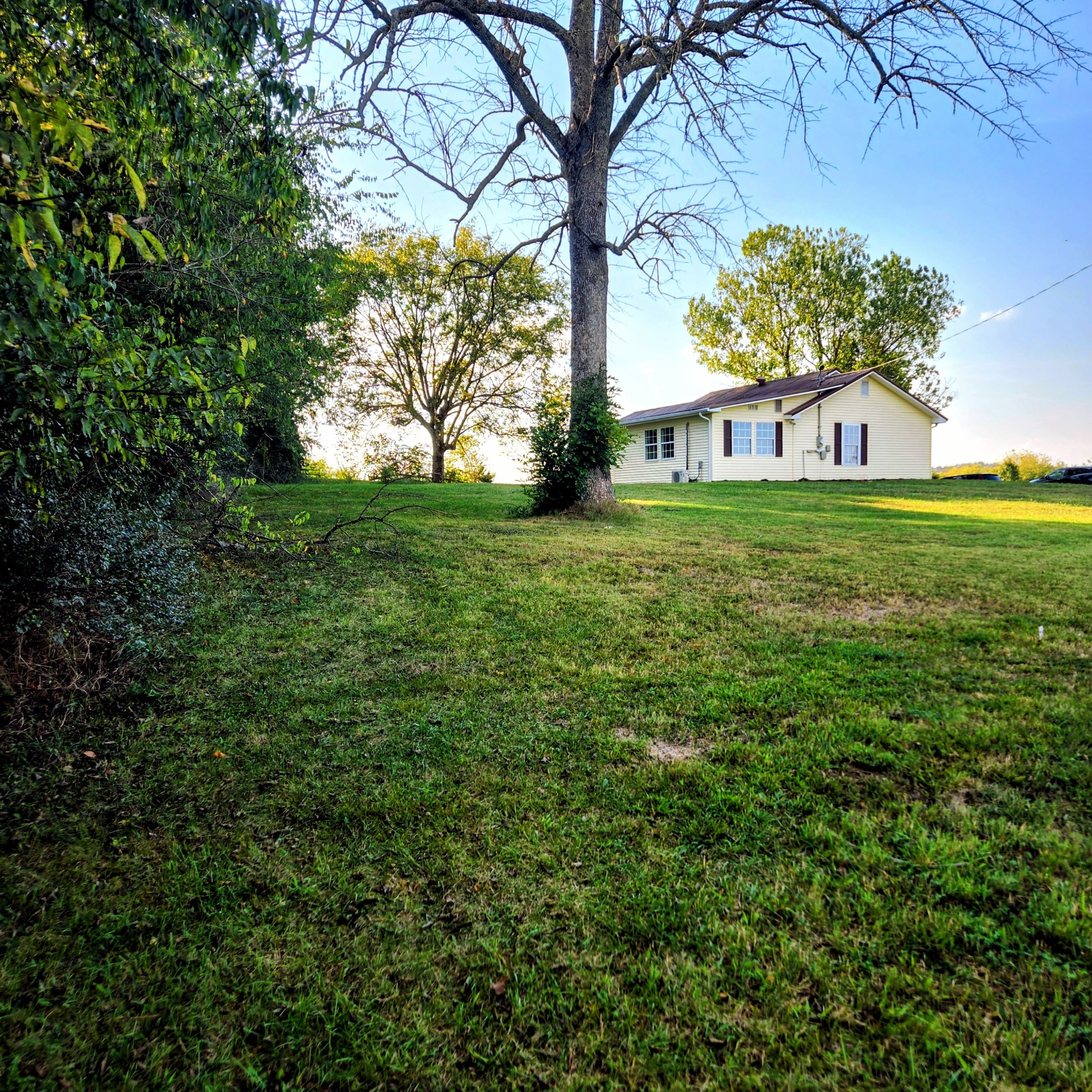 240 Neal Rd