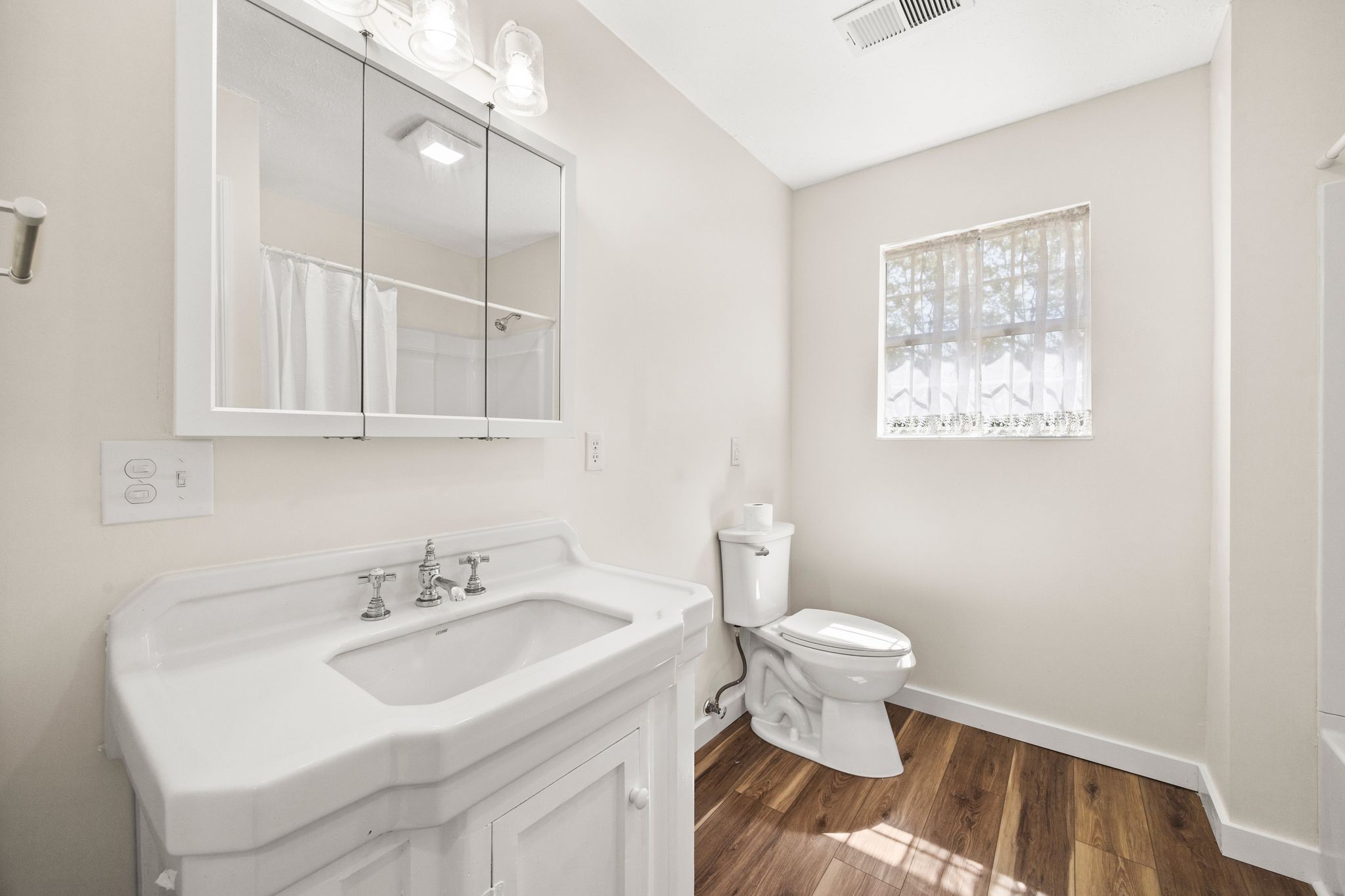 240 Neal Rd