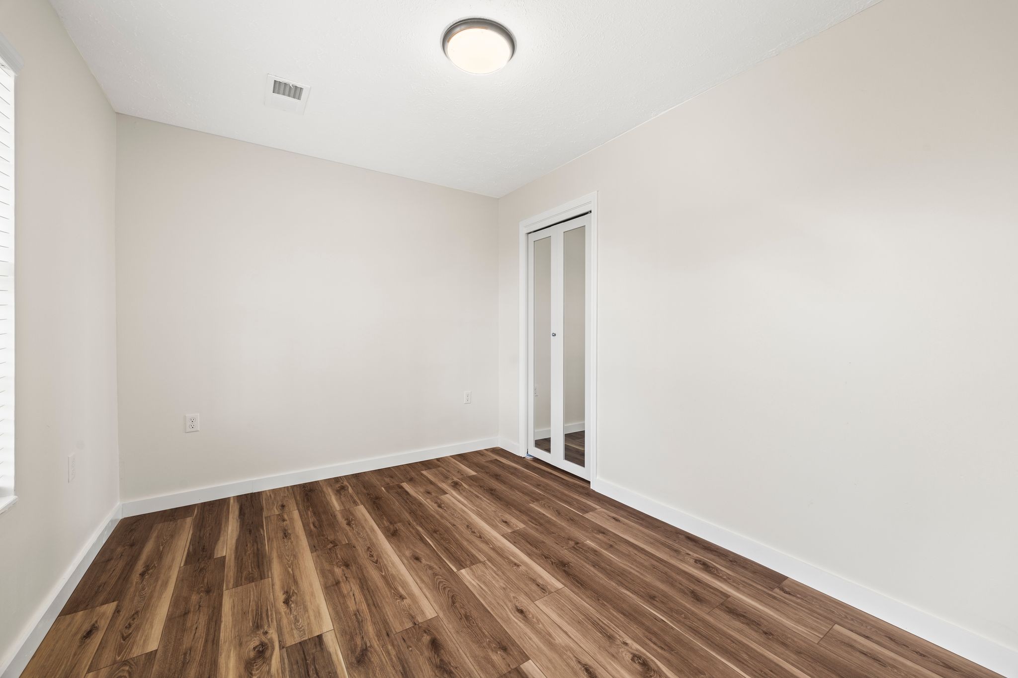 240 Neal Rd