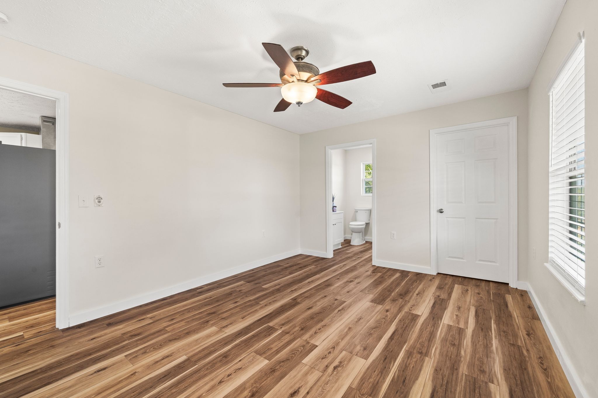240 Neal Rd