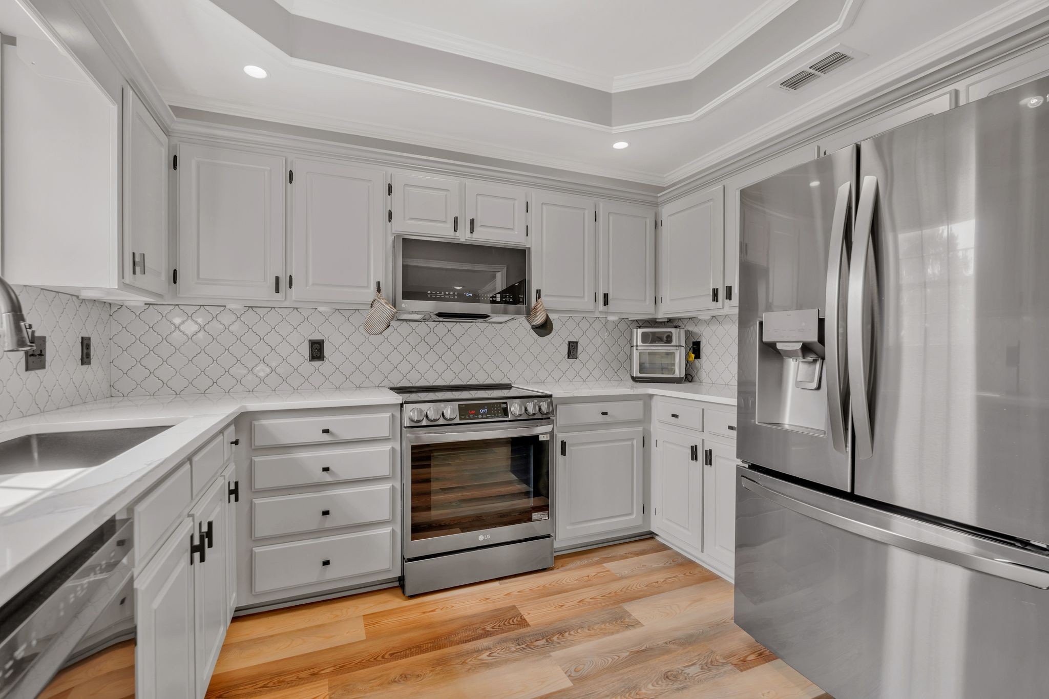 2555 Shinnecock Ct
