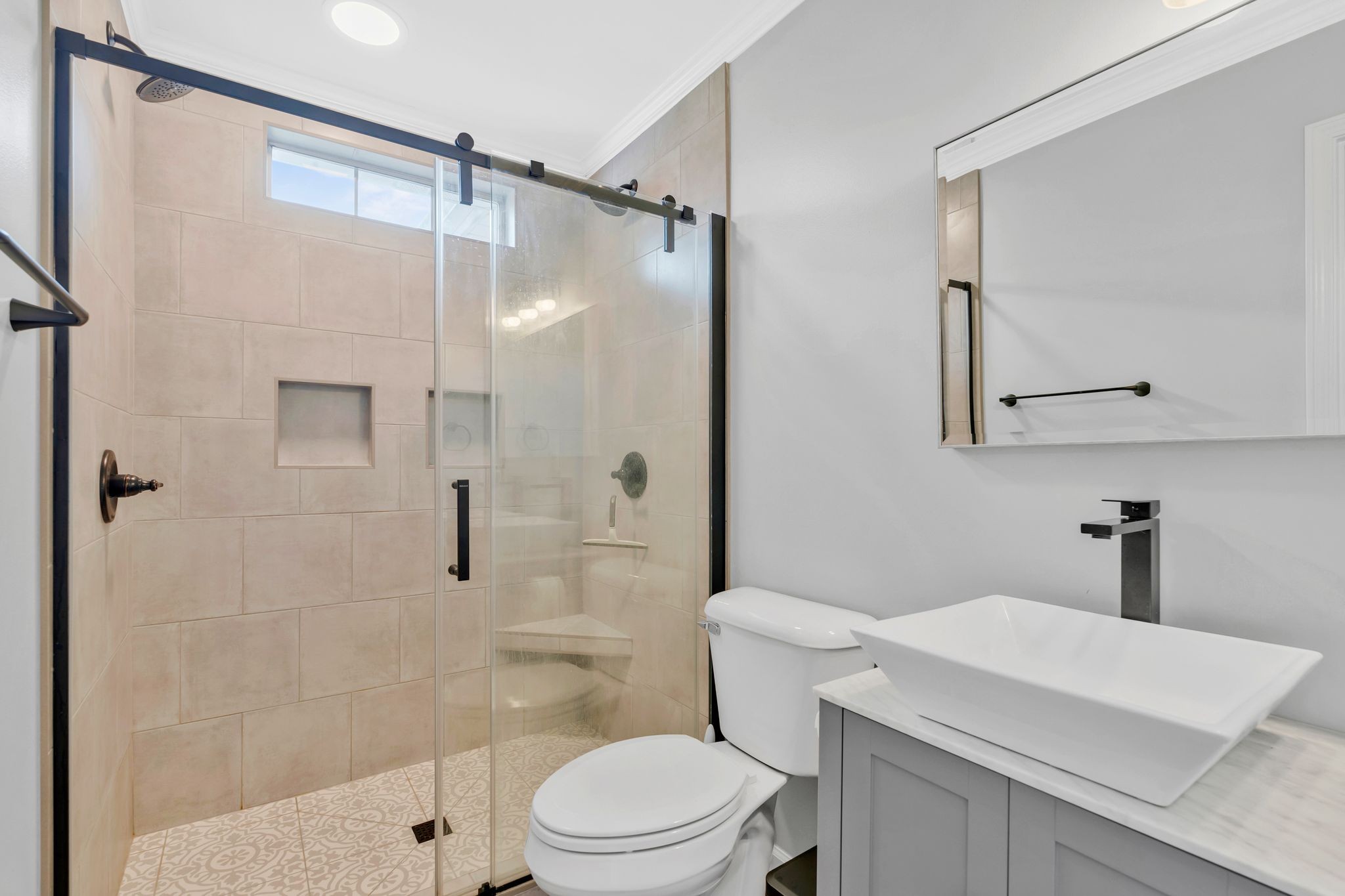 2555 Shinnecock Ct