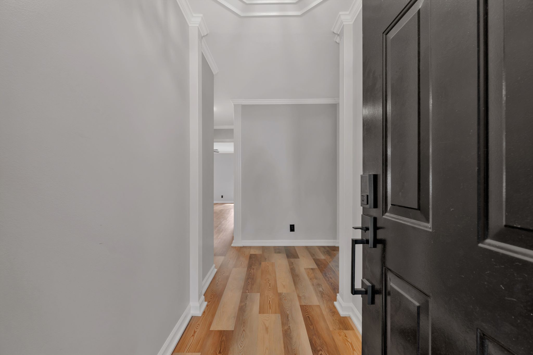 2555 Shinnecock Ct