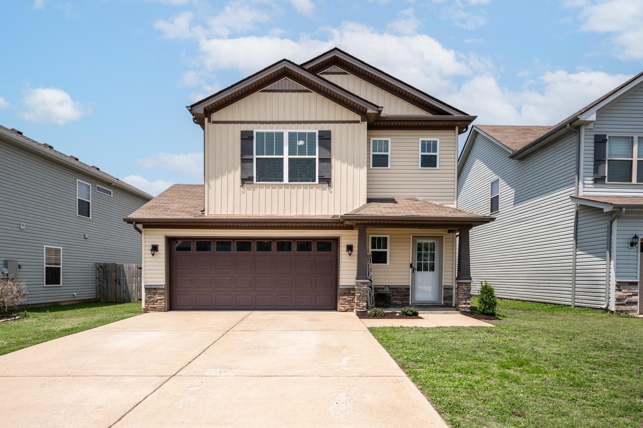 1825 Warmingfield Dr