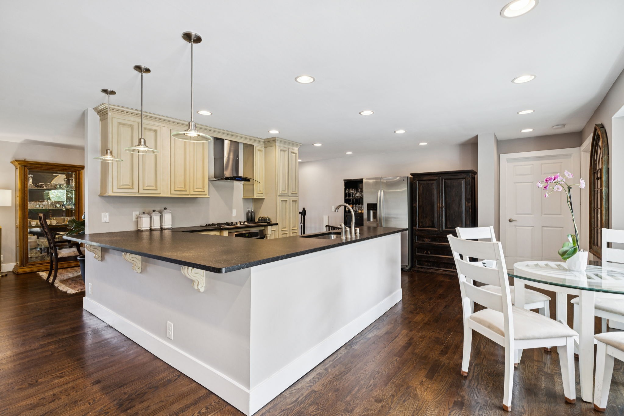 9232 Queensboro