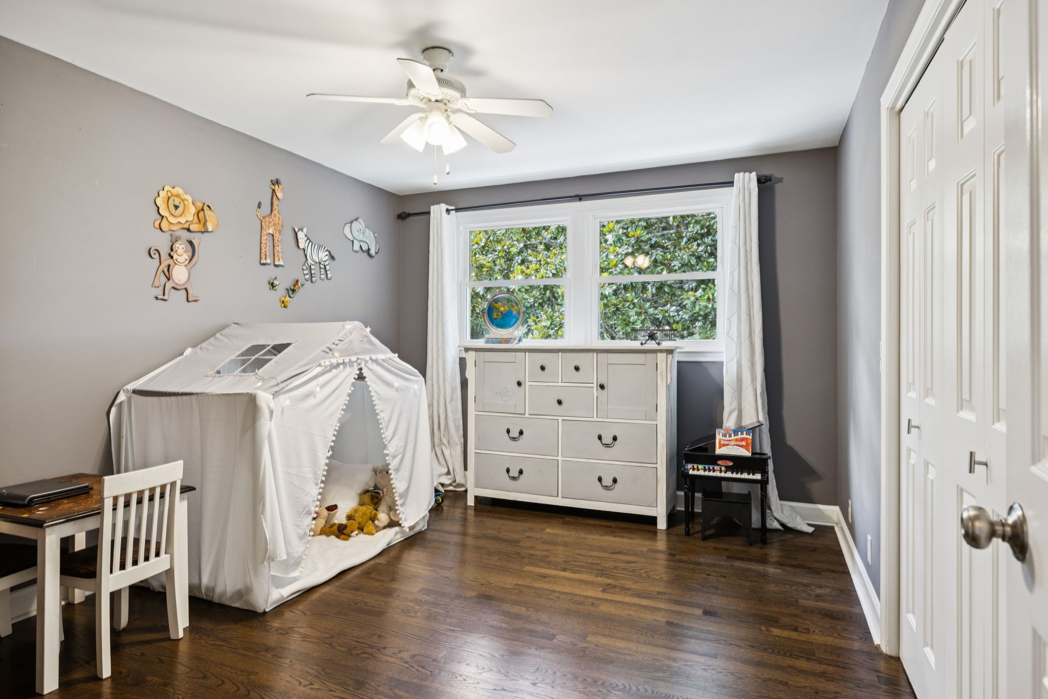 9232 Queensboro