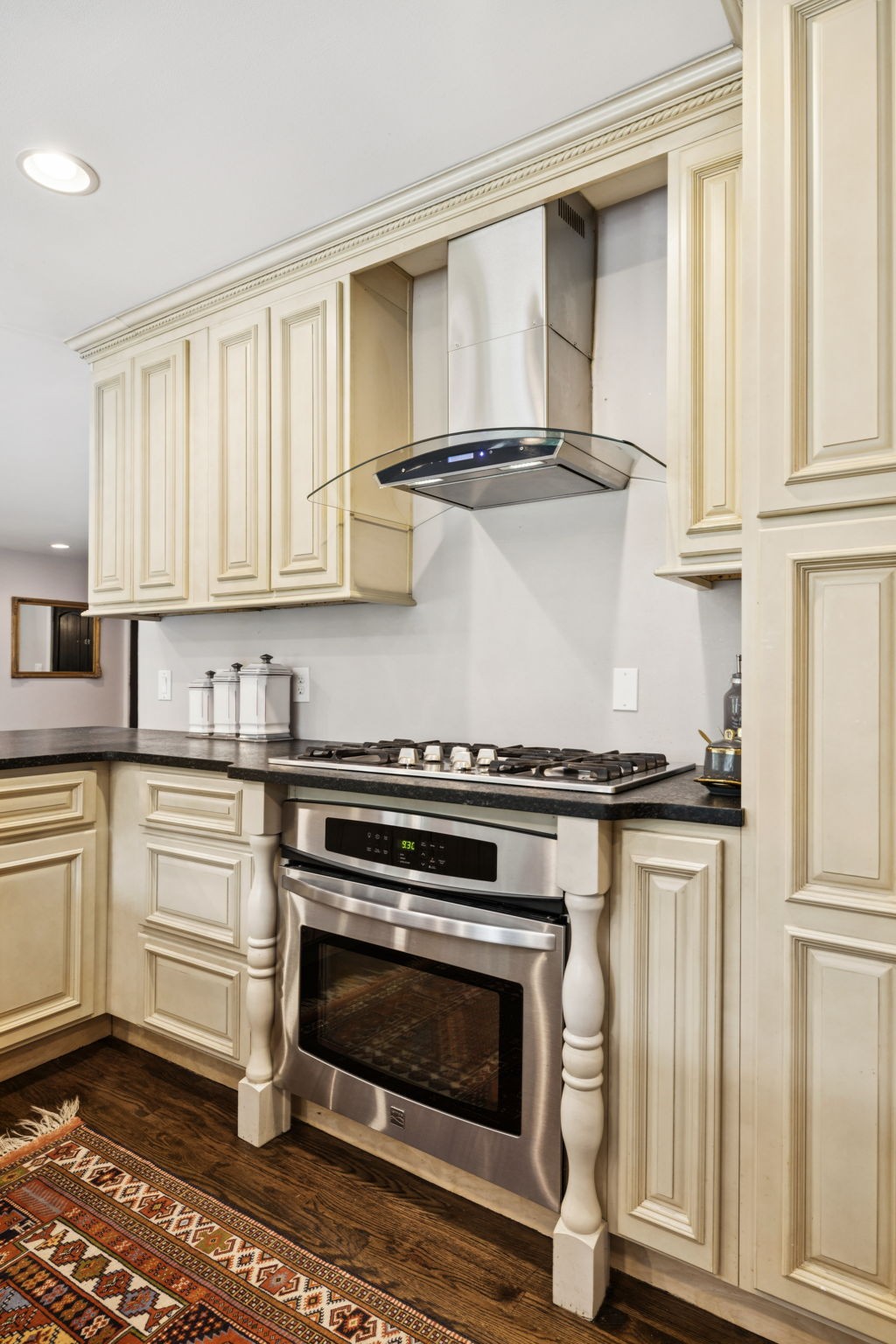 9232 Queensboro