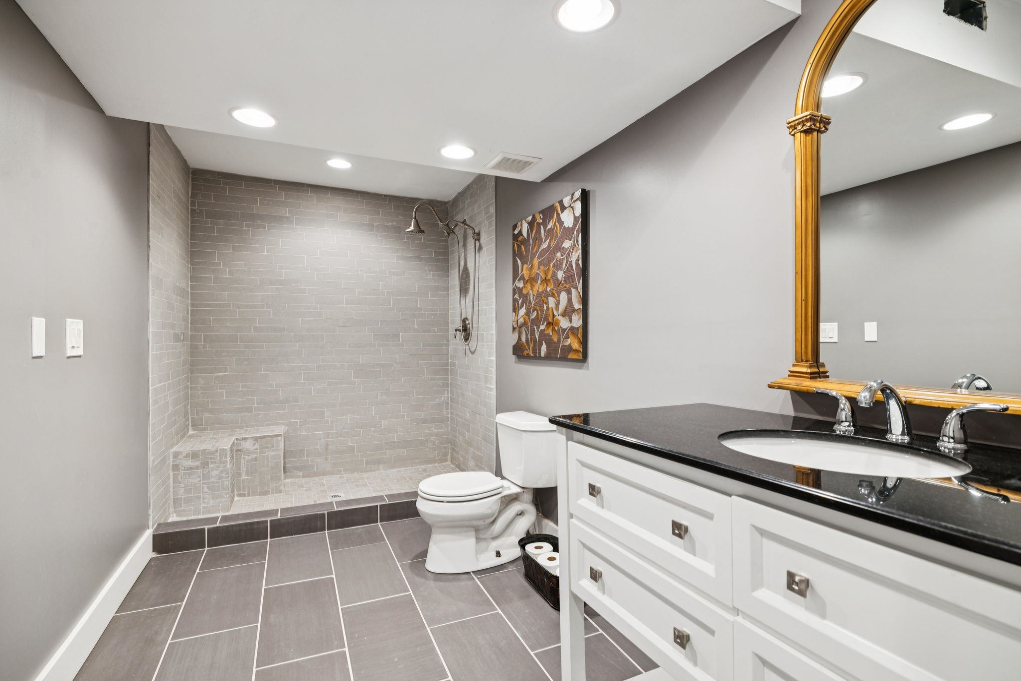 9232 Queensboro