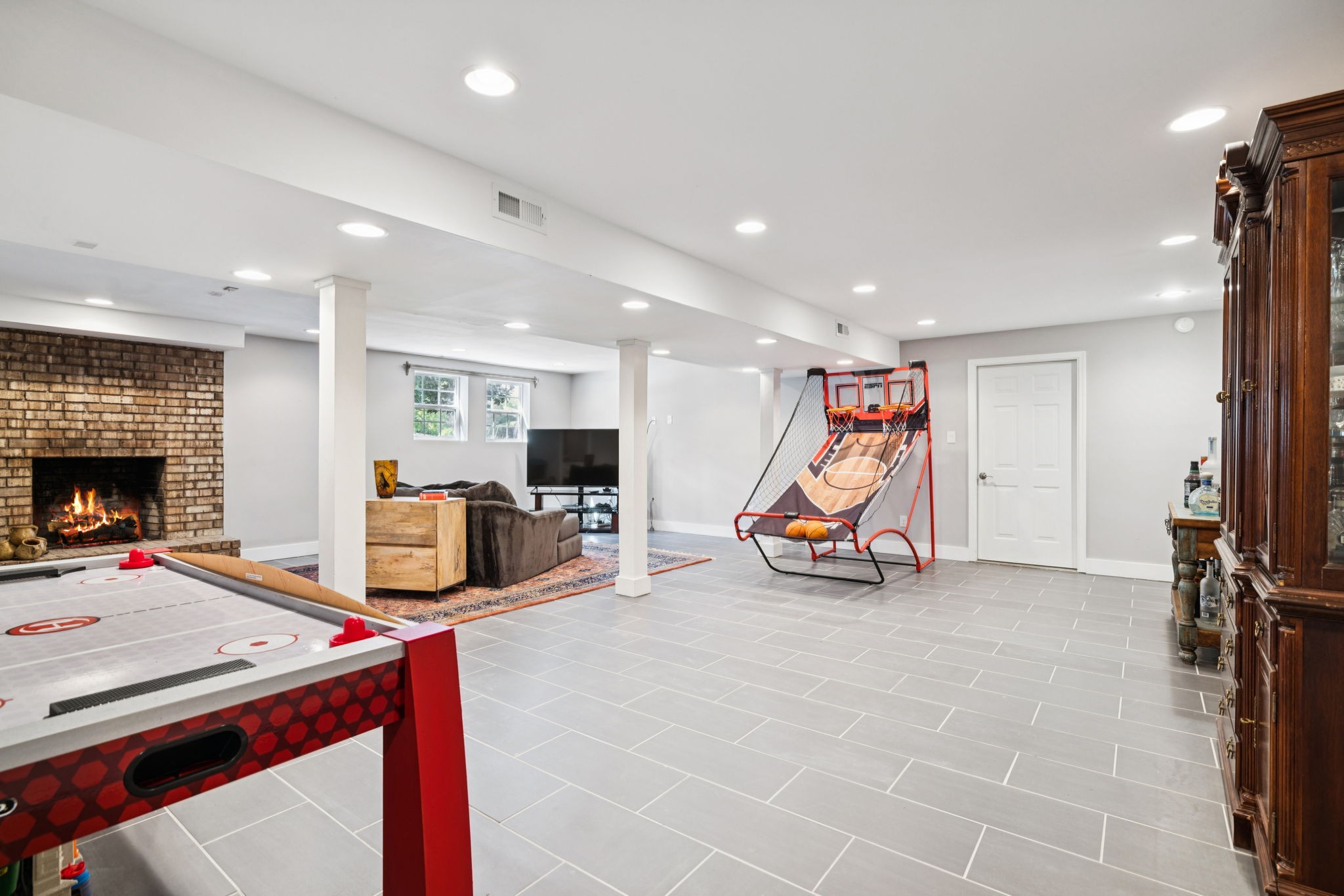 9232 Queensboro