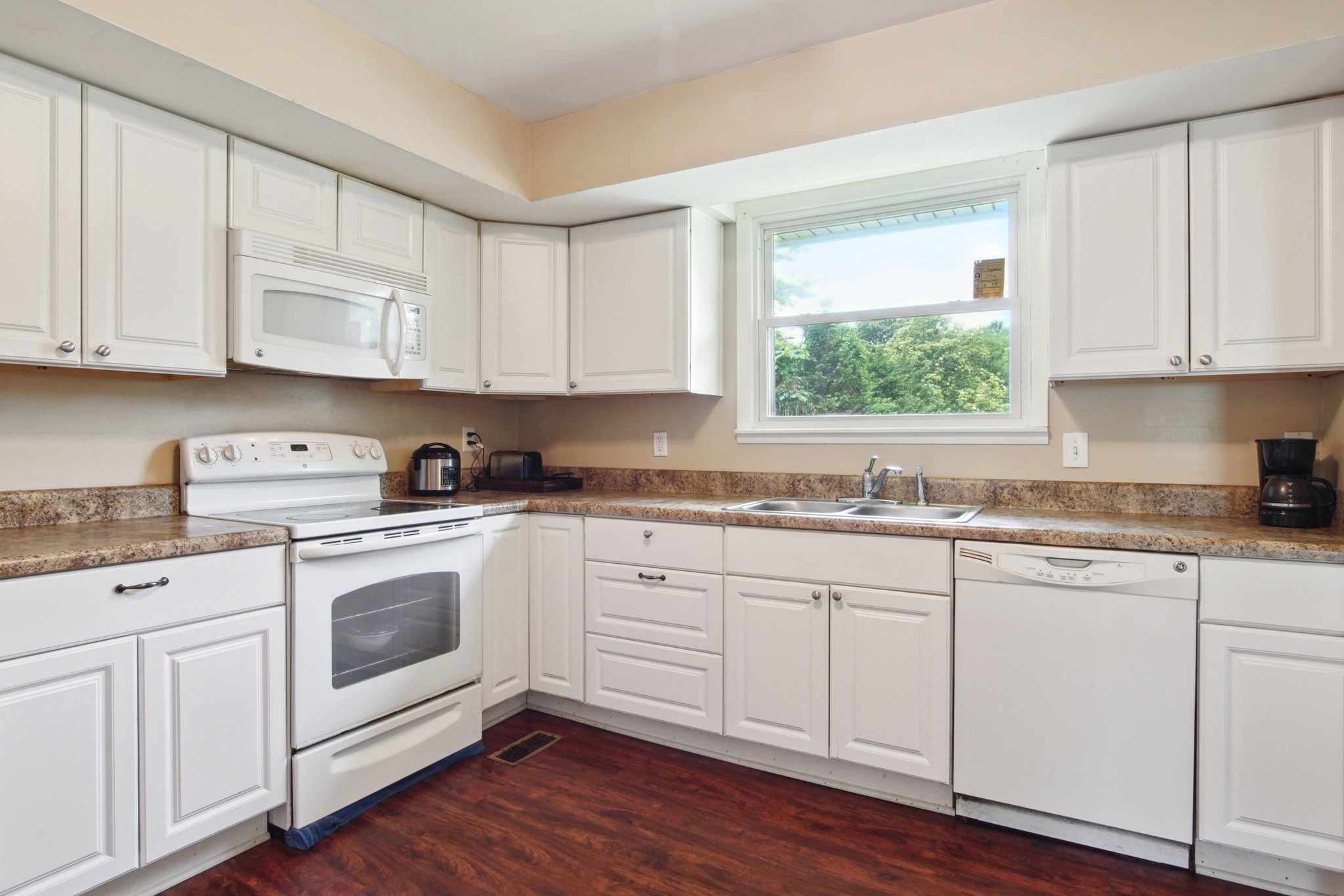 121 Teelia Dr