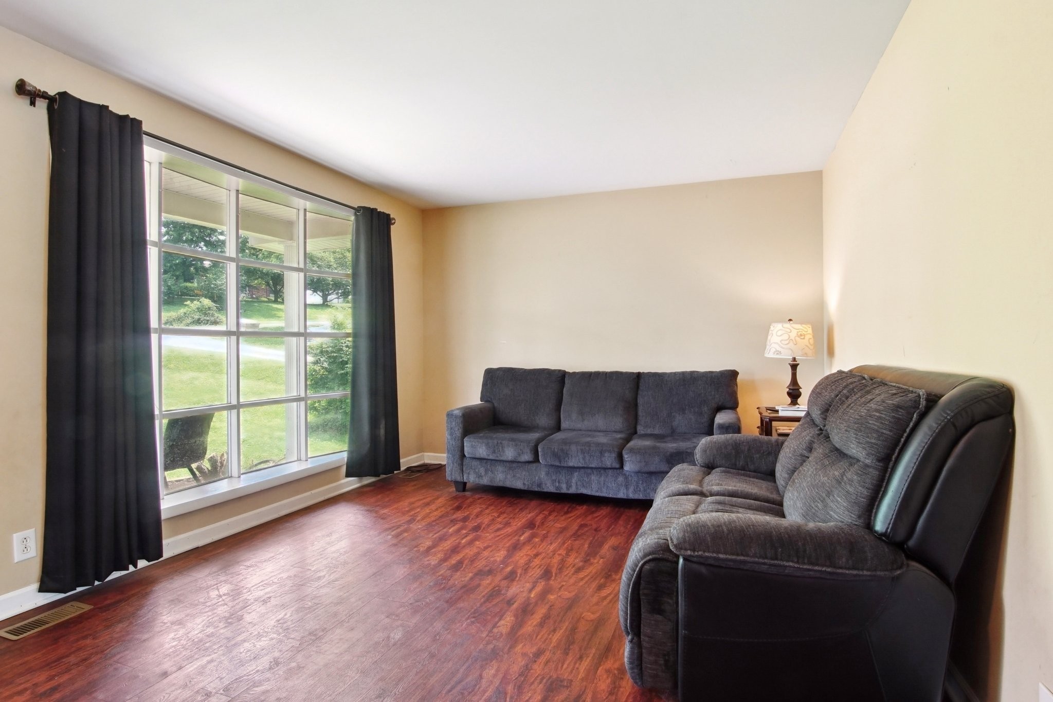 121 Teelia Dr