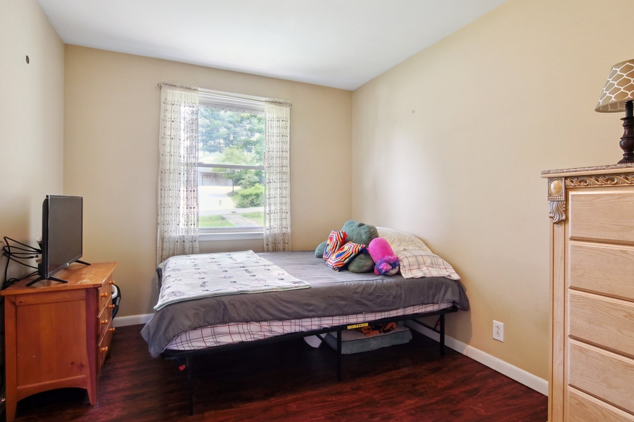 121 Teelia Dr