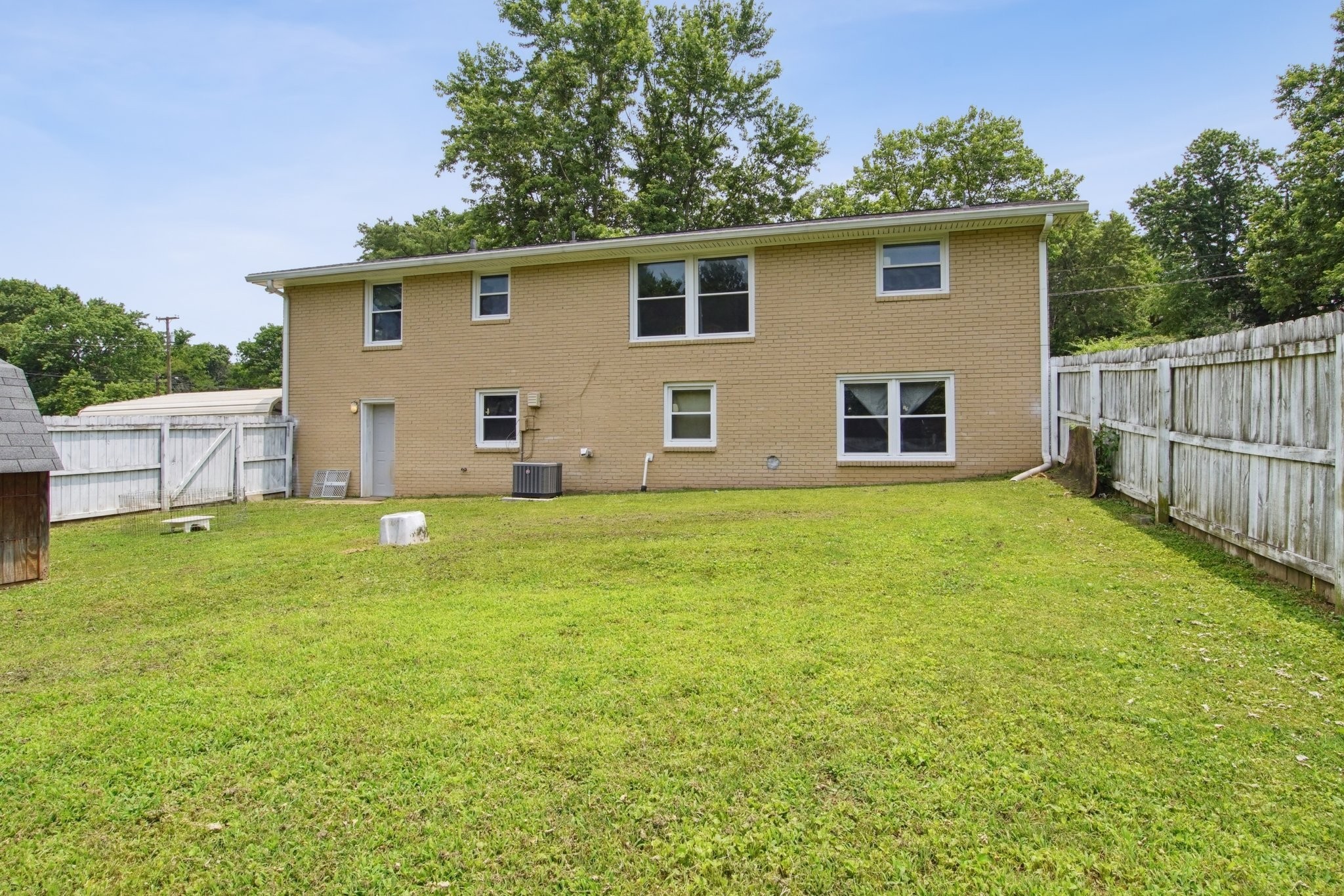 121 Teelia Dr