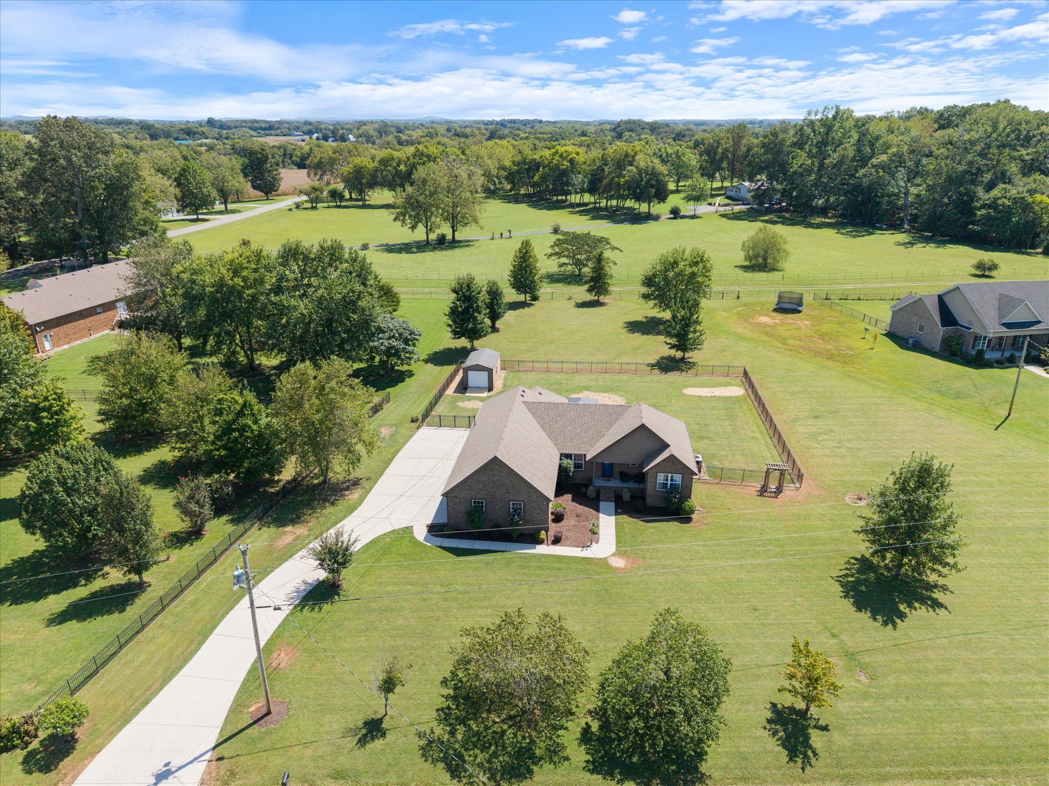 101 Holly Ct