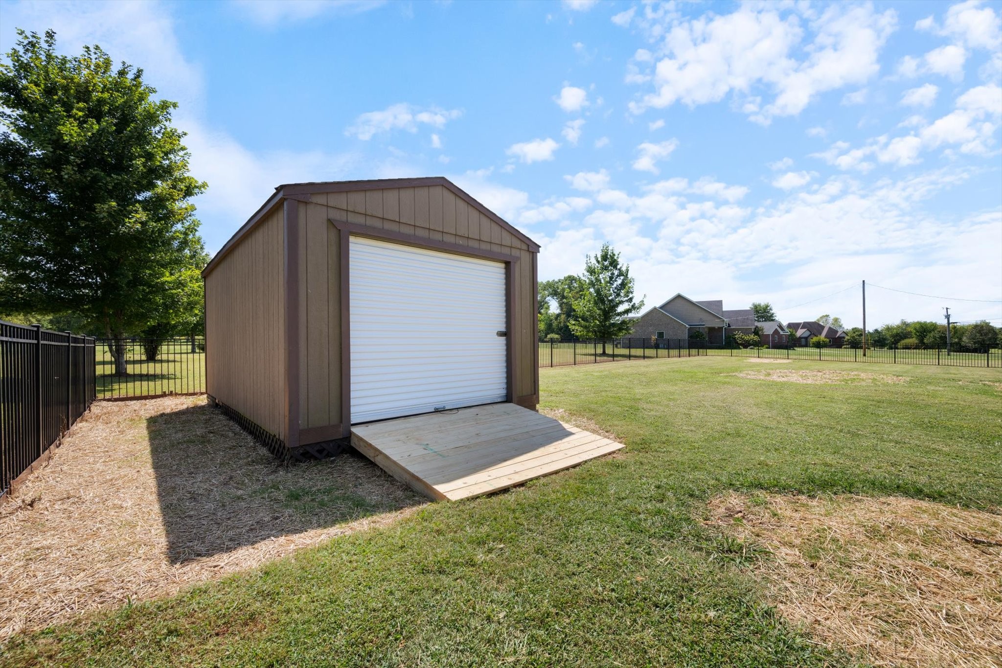 101 Holly Ct