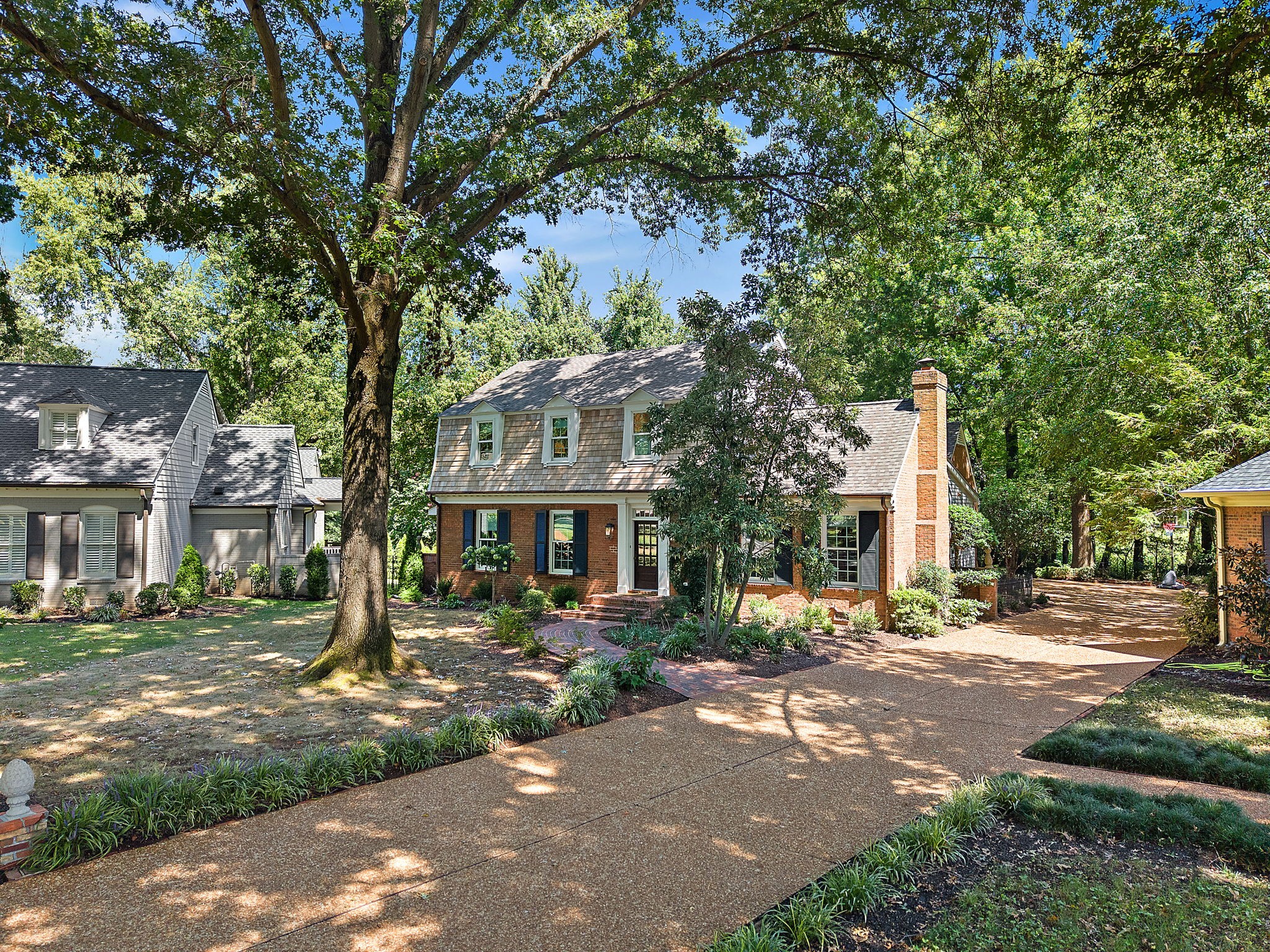 105 Eaton Ct