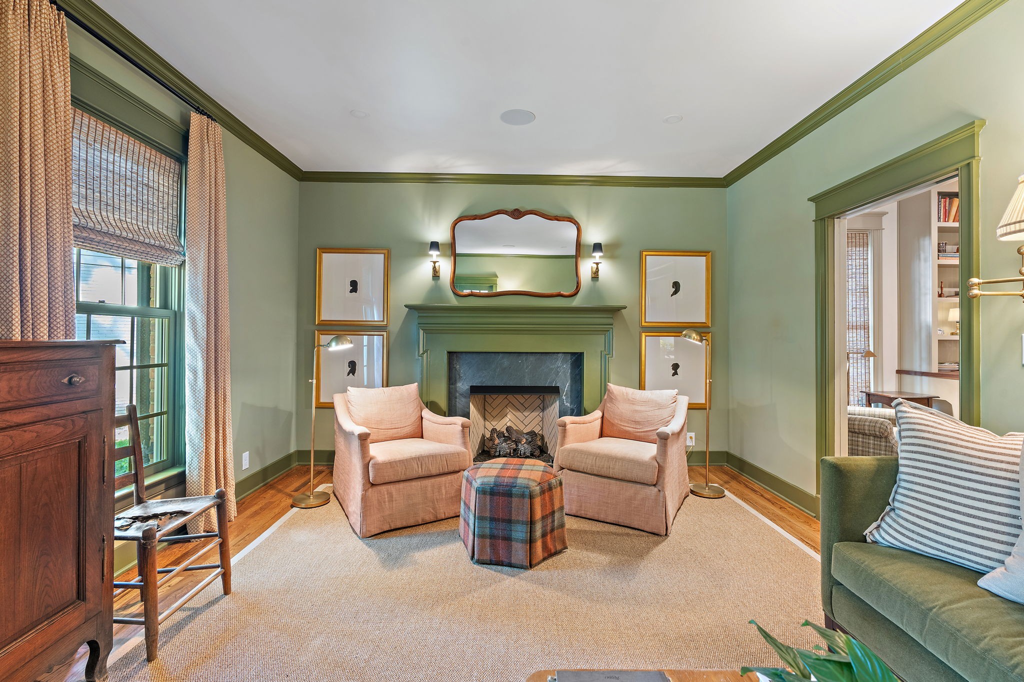 105 Eaton Ct