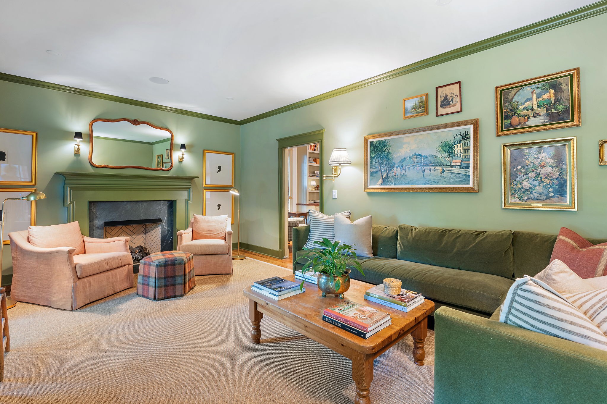 105 Eaton Ct