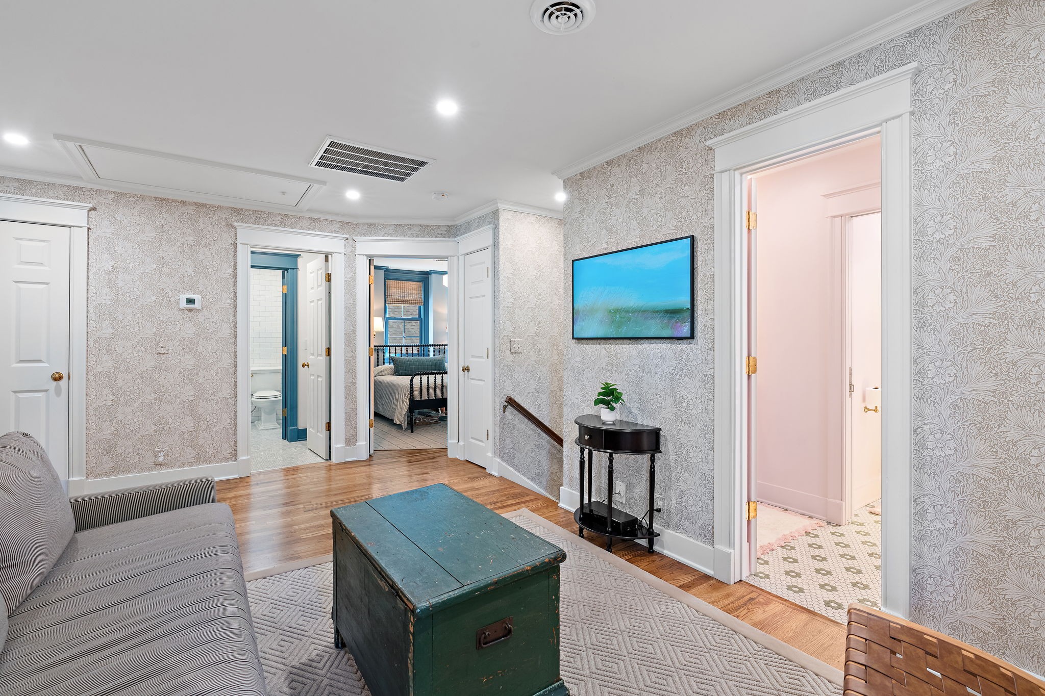 105 Eaton Ct