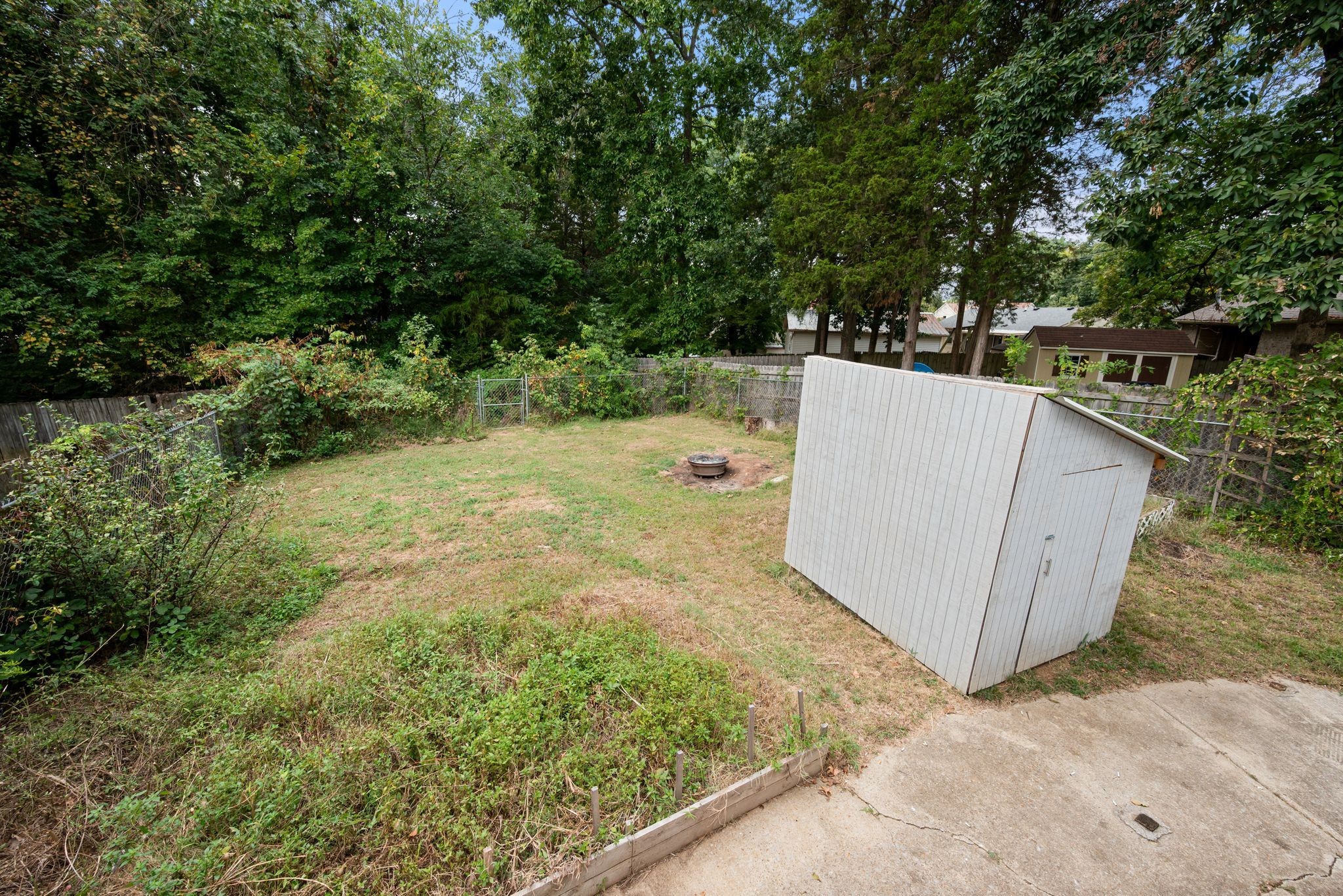 5156 Hunters Point Ln