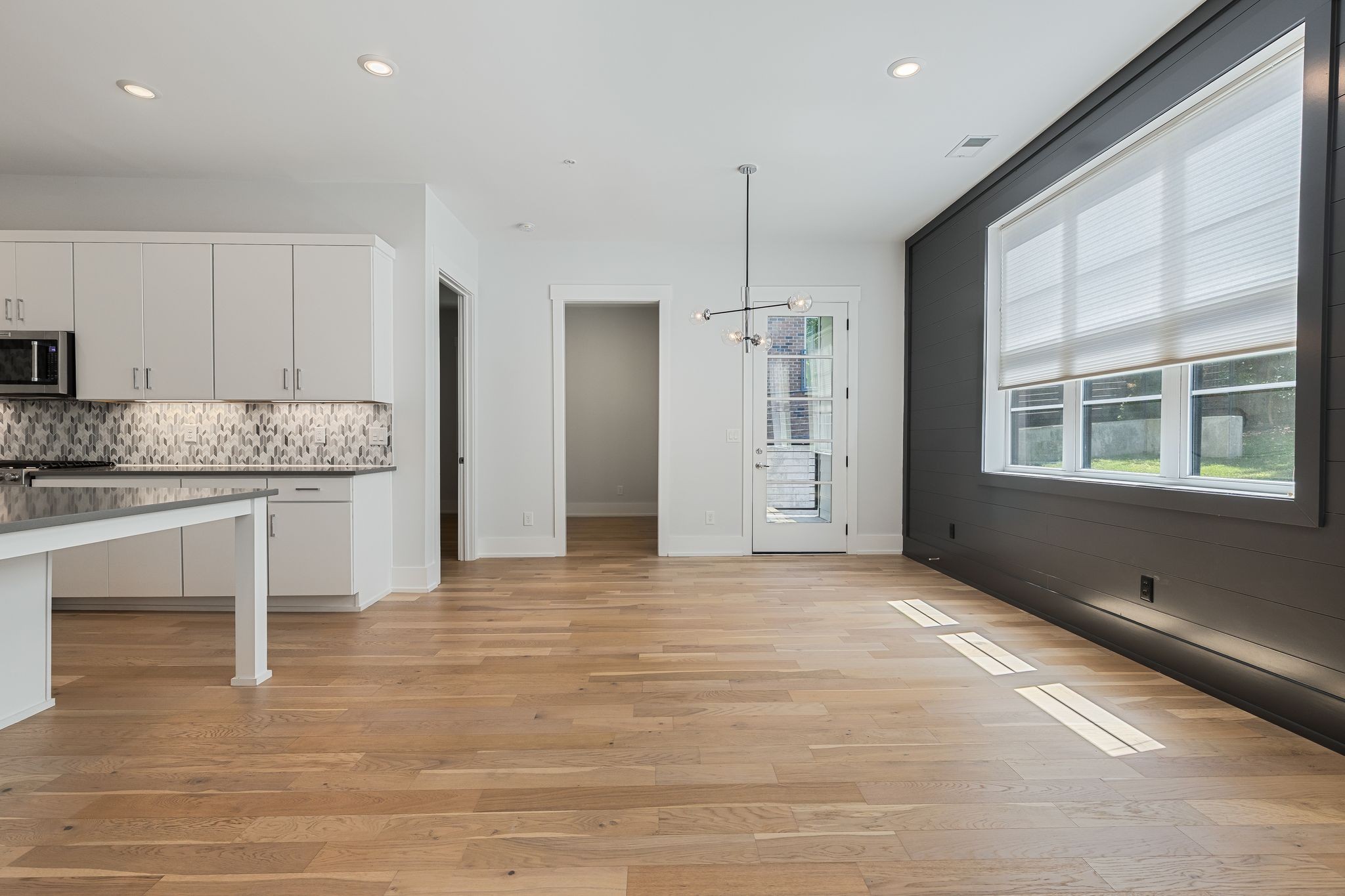 119 Acklen Park Dr Unit: 101