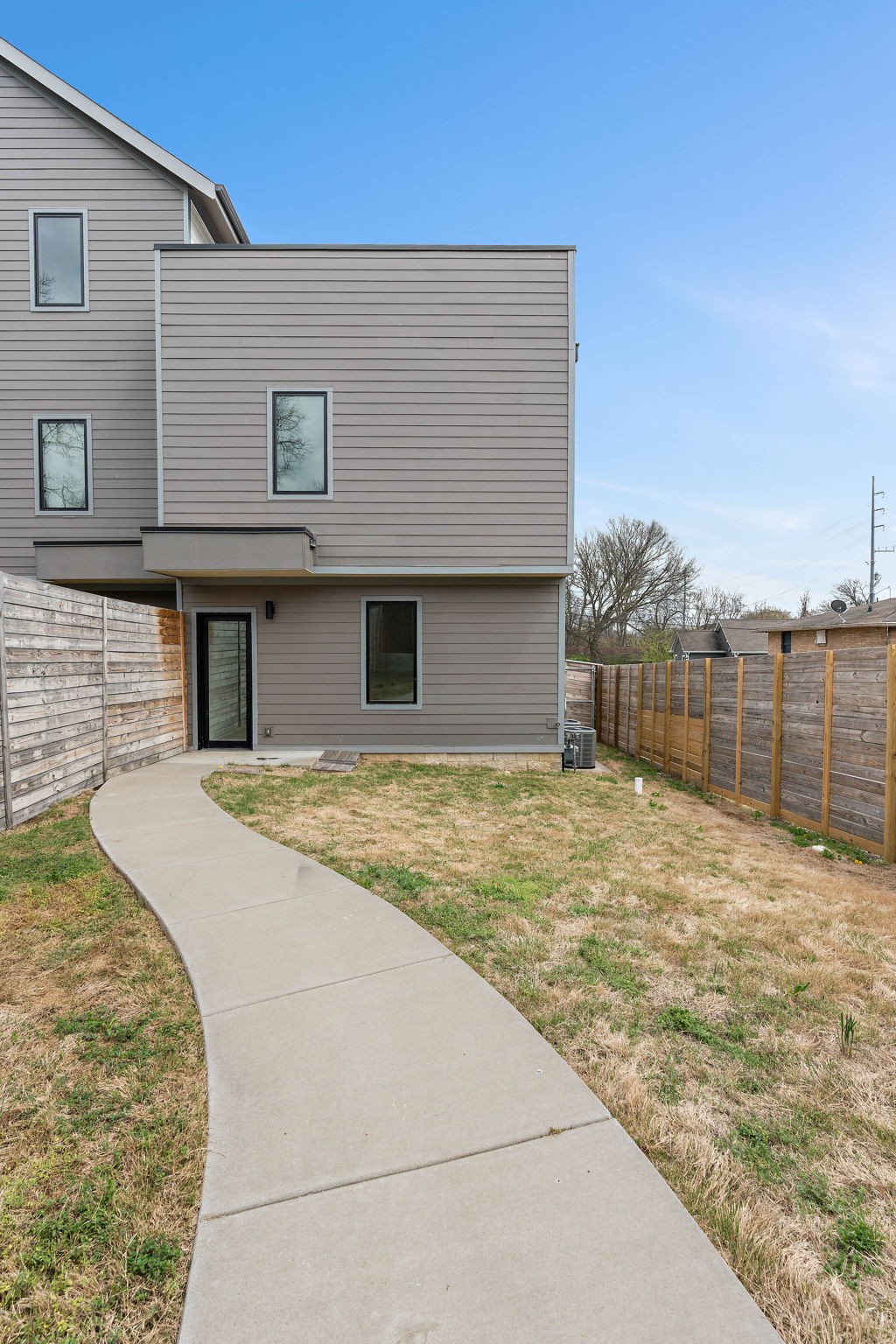 807 32nd Ave, N Unit: A