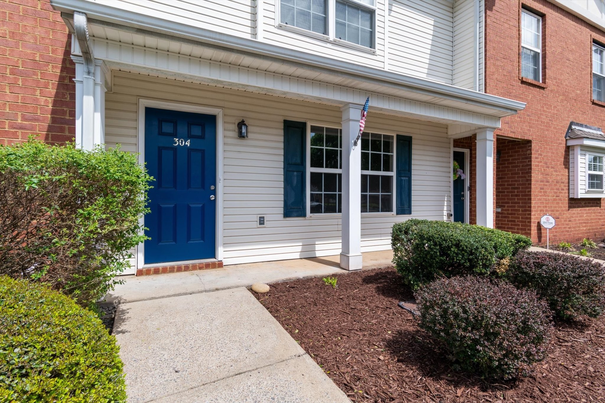 304 Arapaho Dr