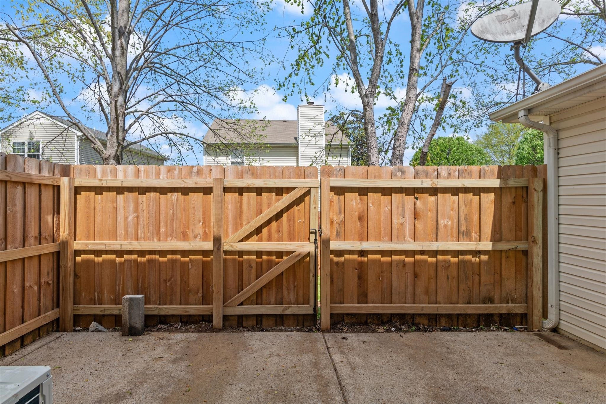 304 Arapaho Dr