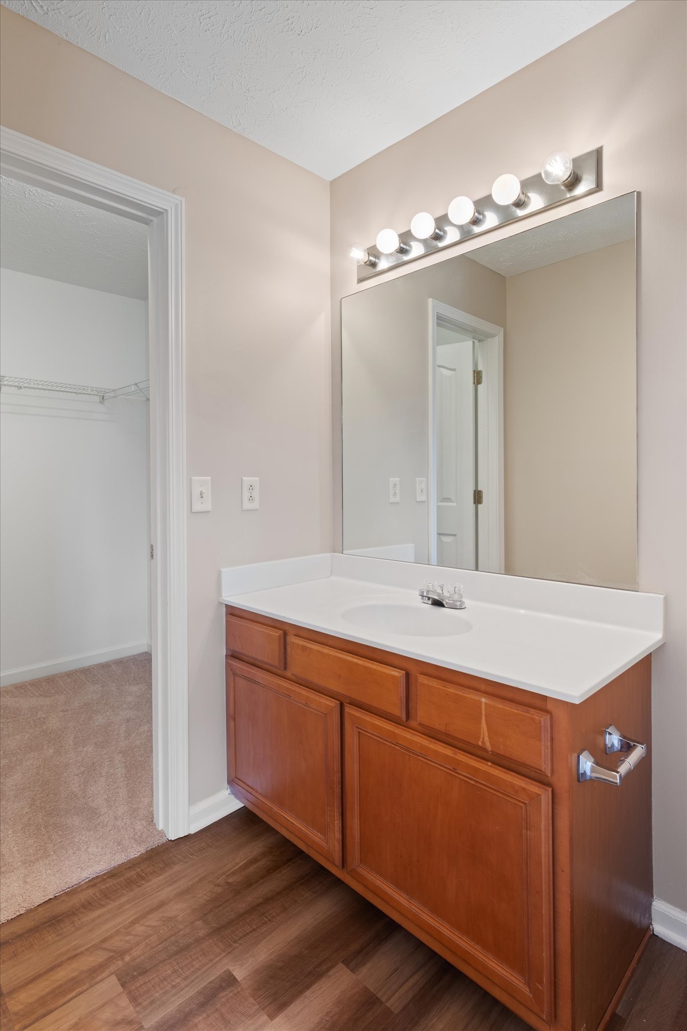 304 Arapaho Dr