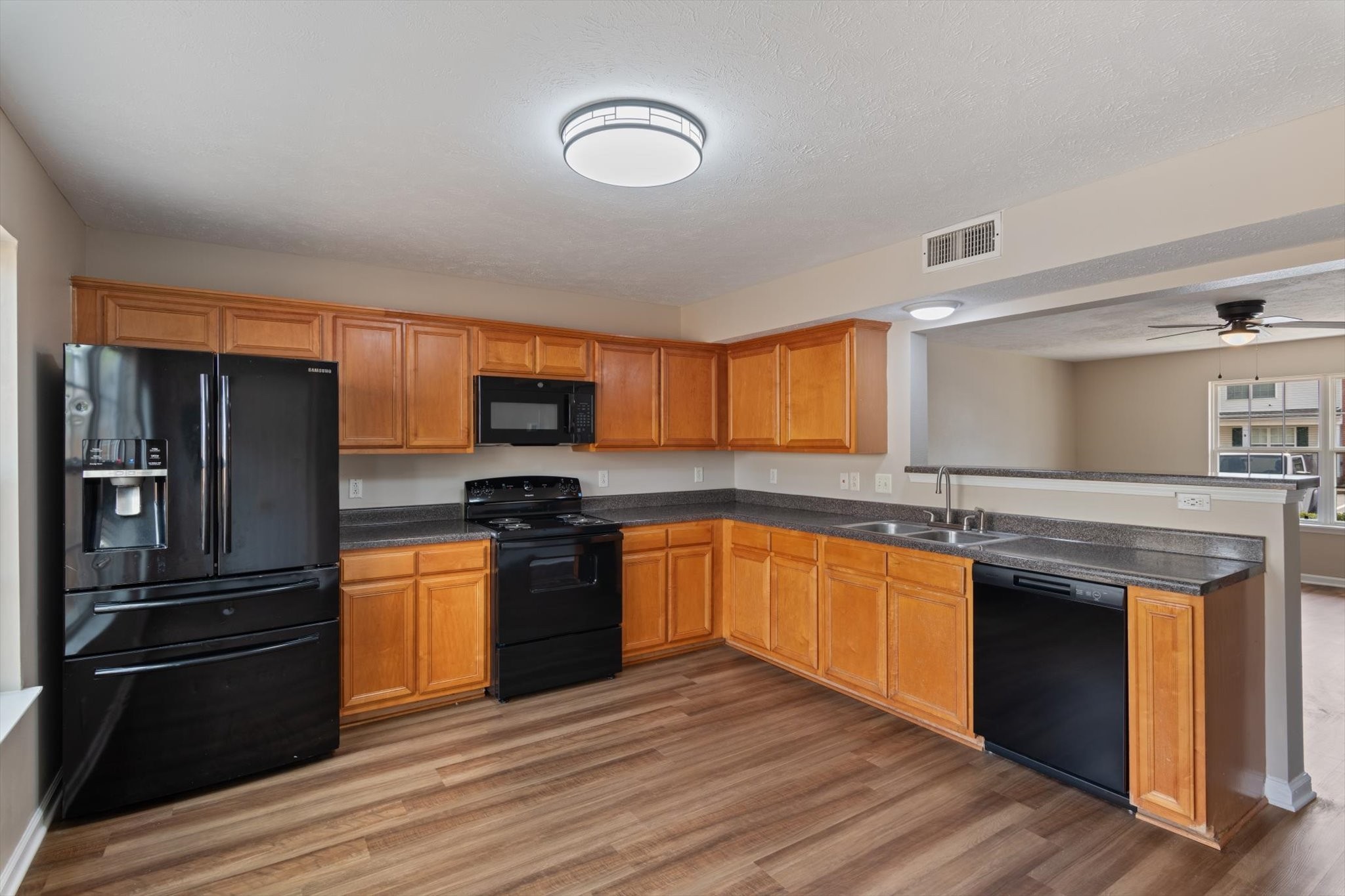 304 Arapaho Dr