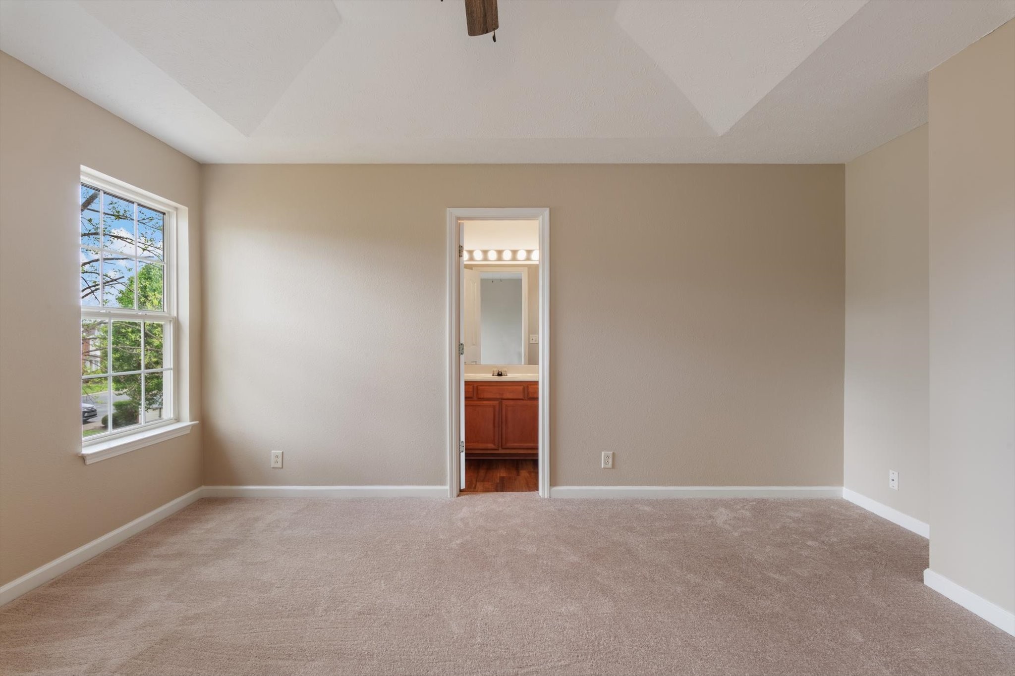 304 Arapaho Dr