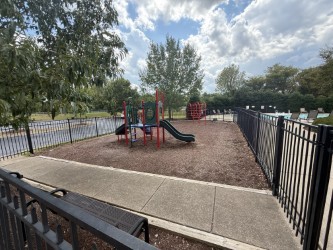 3121 Castleton Dr