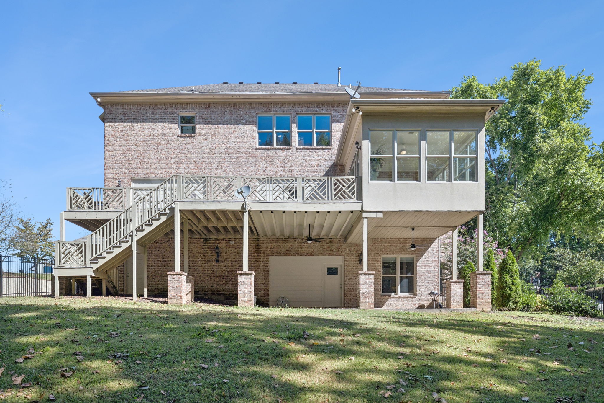 9619 Deer Track Ct