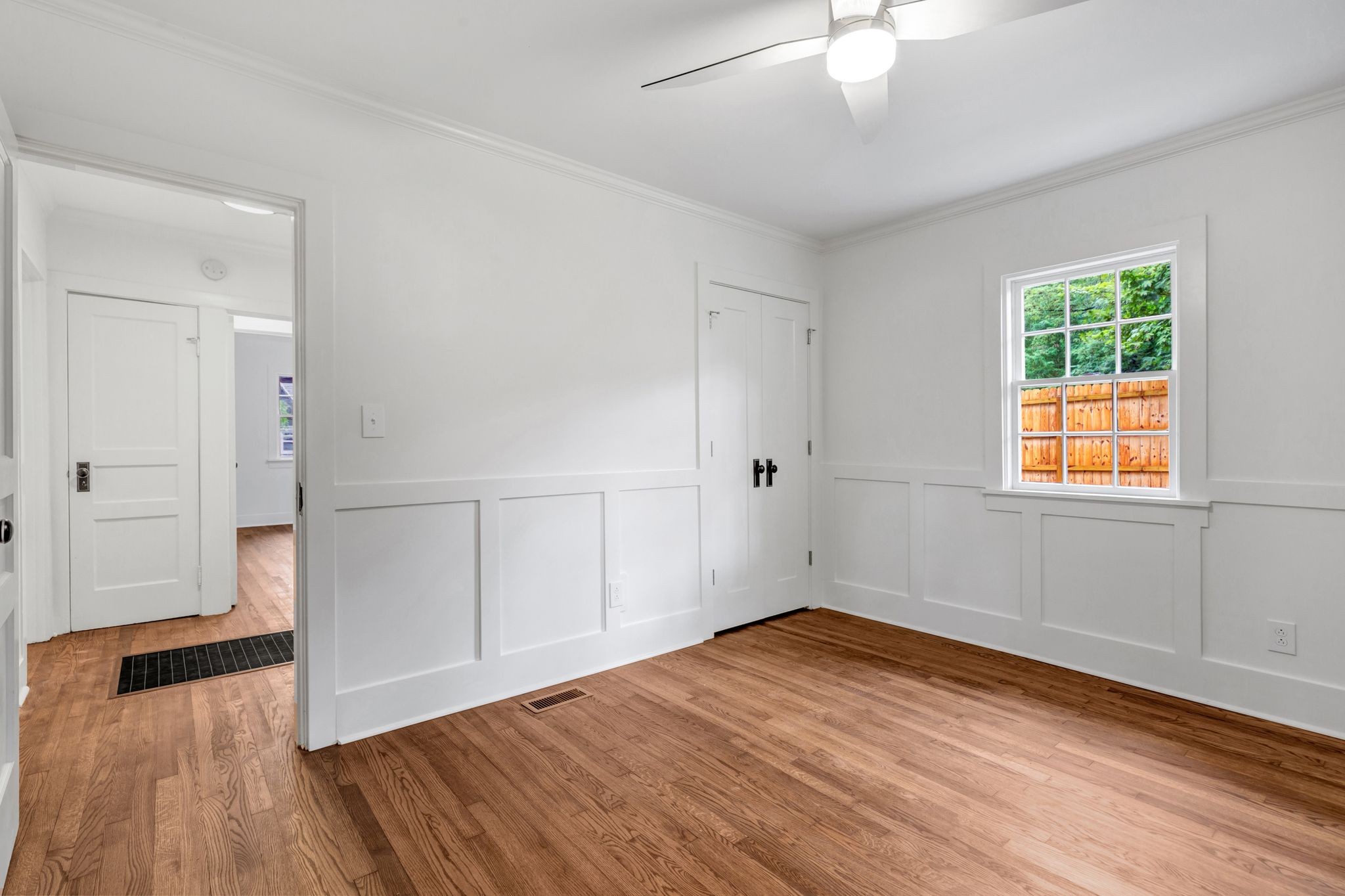 114 S Hancock St