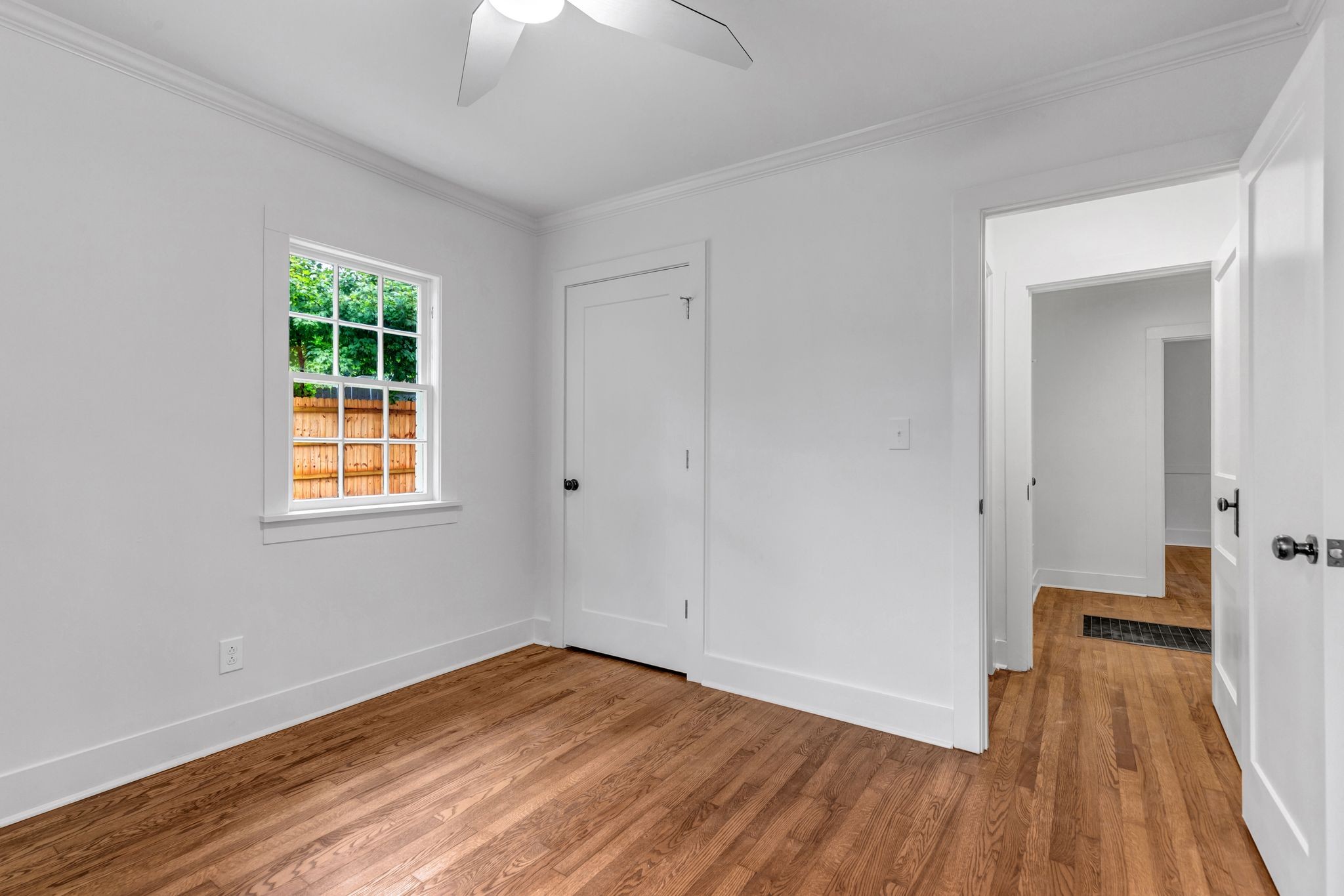 114 S Hancock St