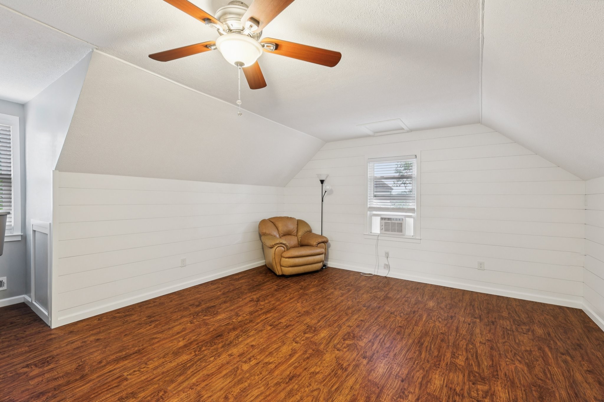 2635 Chase Ln