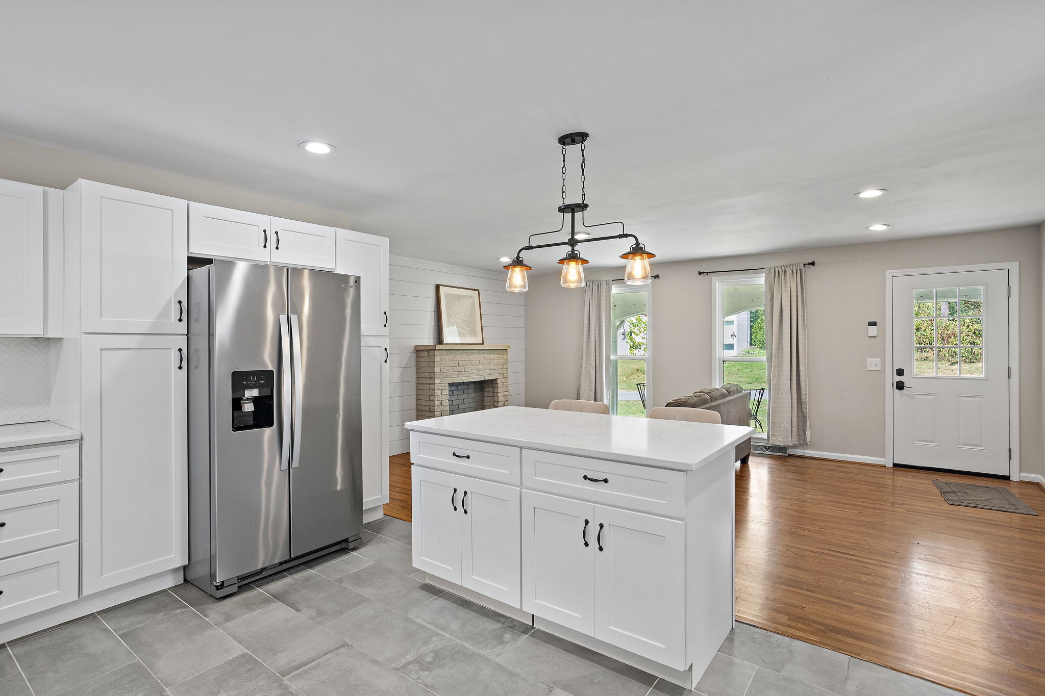 613 River Rouge Dr