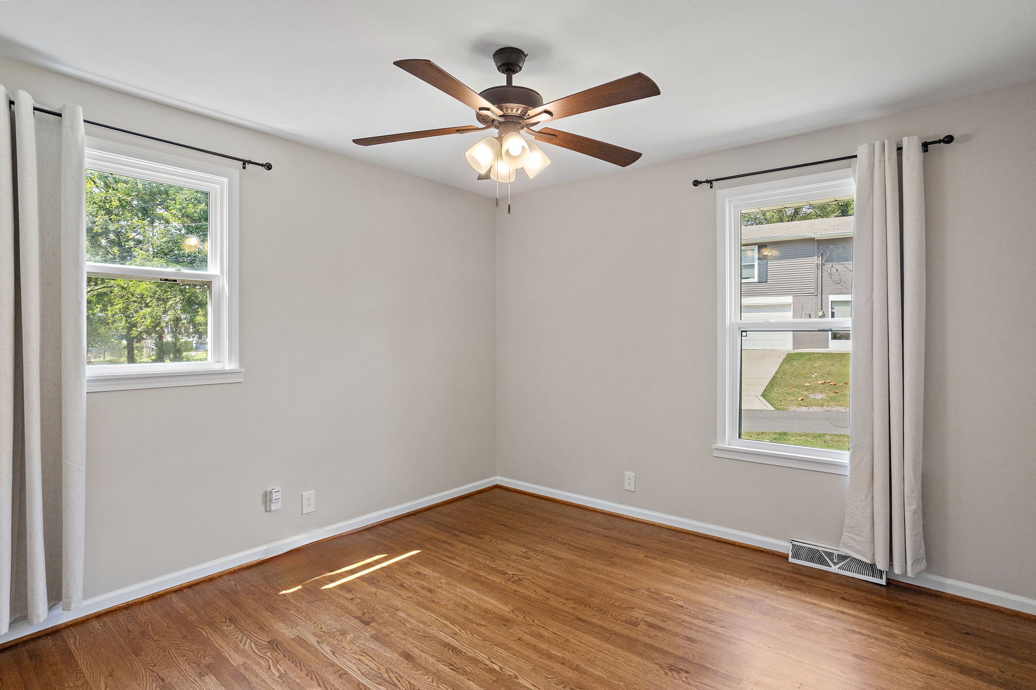 613 River Rouge Dr