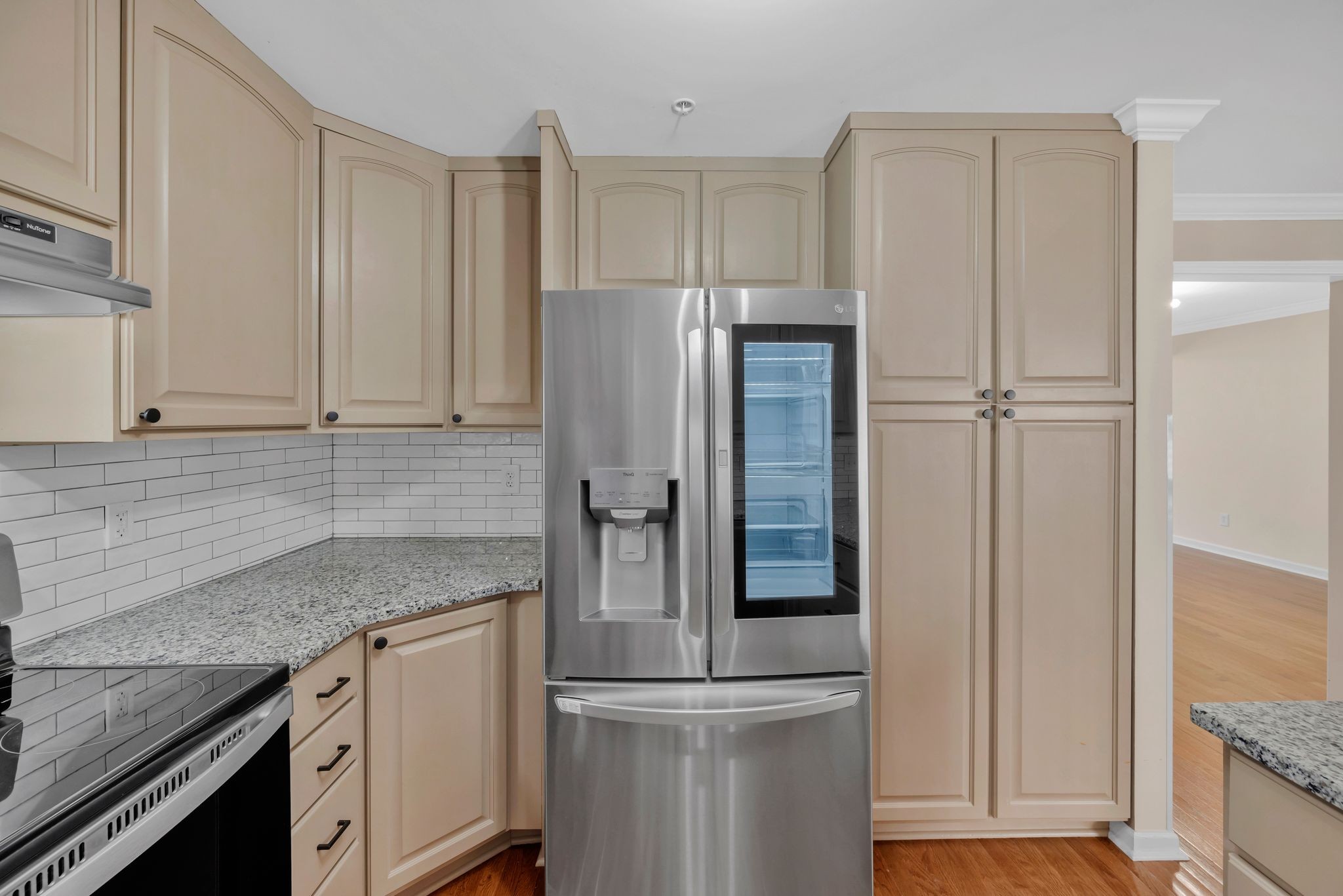 702 Vineland Ct