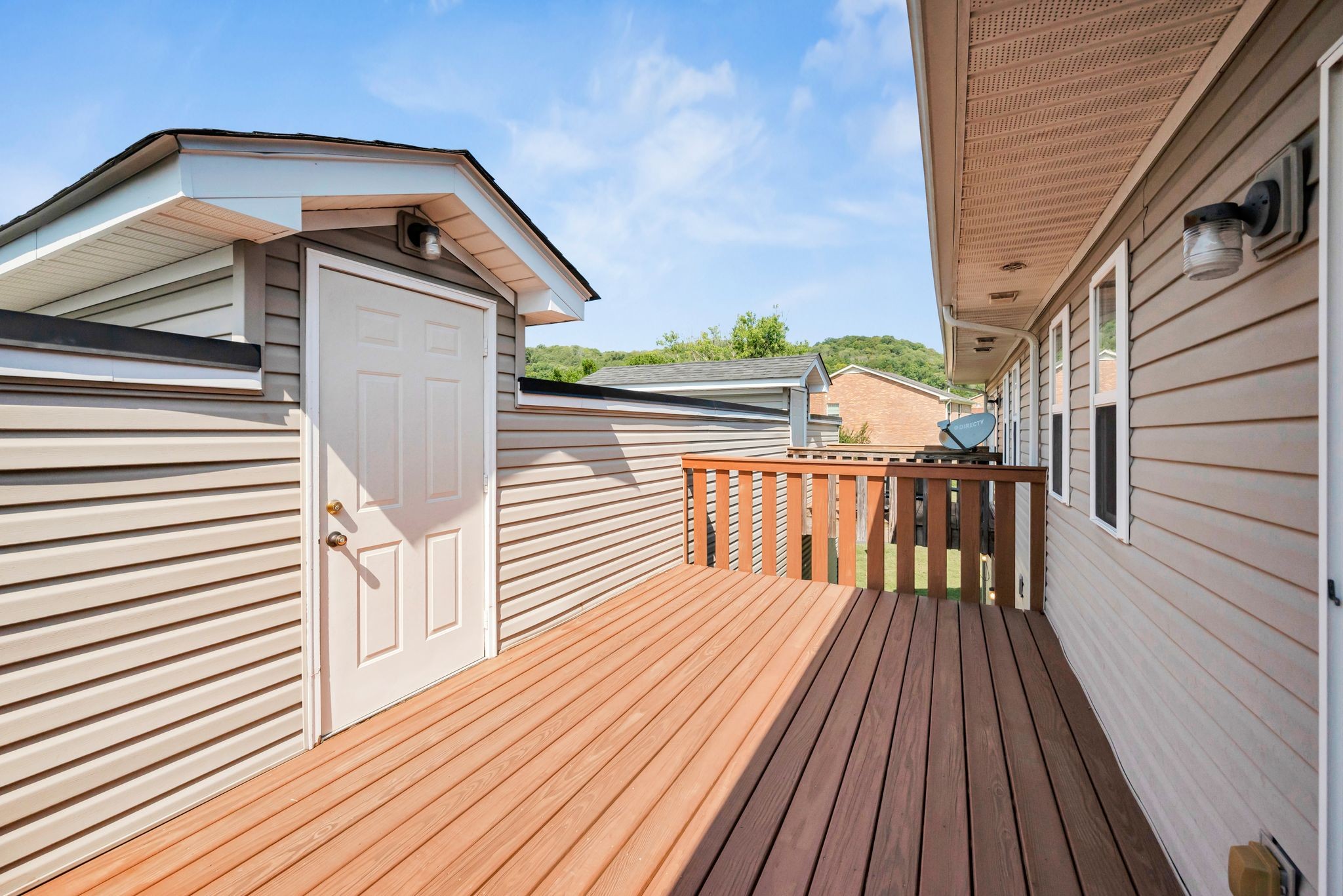 702 Vineland Ct