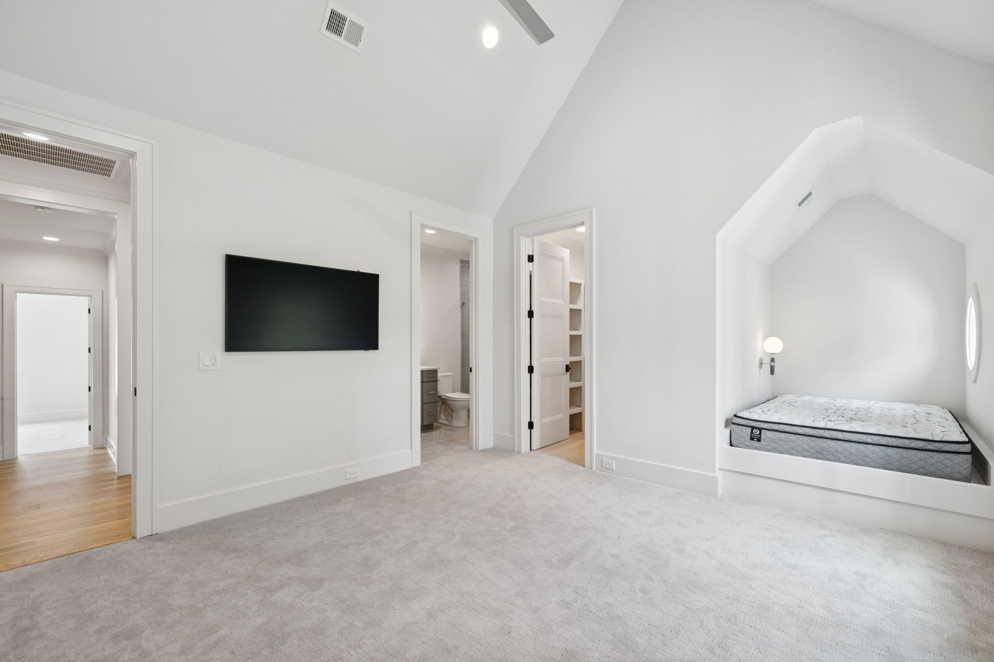 9013 Passiflora Ct